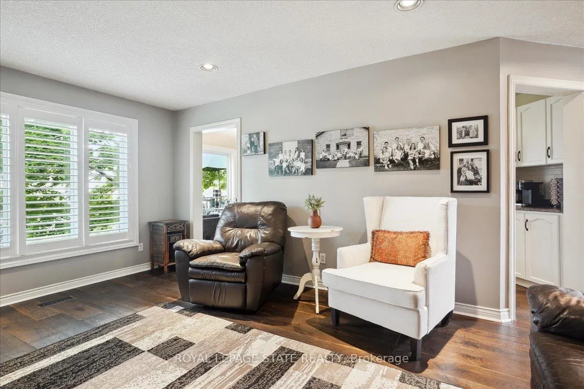 Photo 10 of 126 Gurnett Drive, Hamilton, Gurnett — HOMEH
