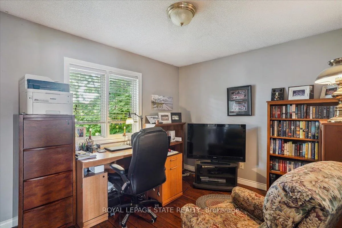 Photo 23 of 126 Gurnett Drive, Hamilton, Gurnett — HOMEH