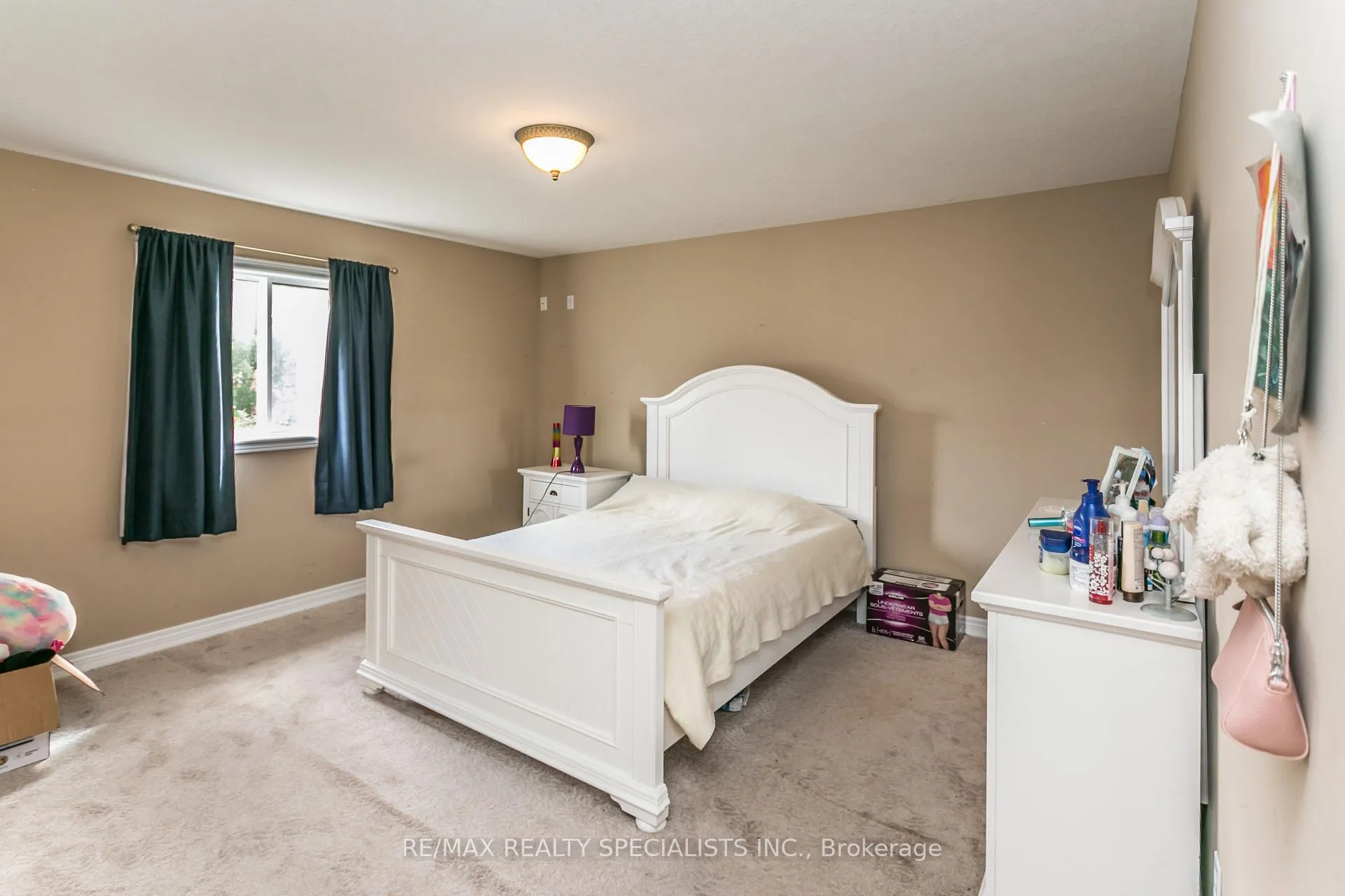 Photo 21 of 8 Playfair Court, Hamilton, Ancaster — HOMEH