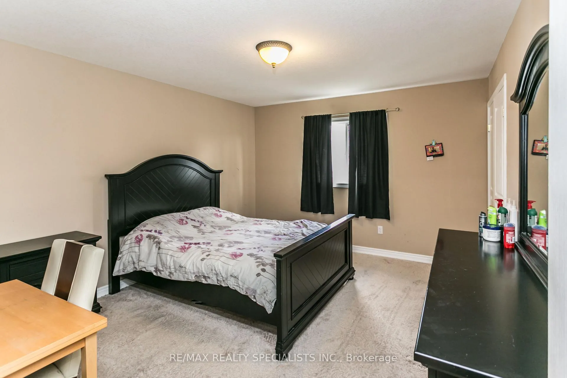 Photo 22 of 8 Playfair Court, Hamilton, Ancaster — HOMEH