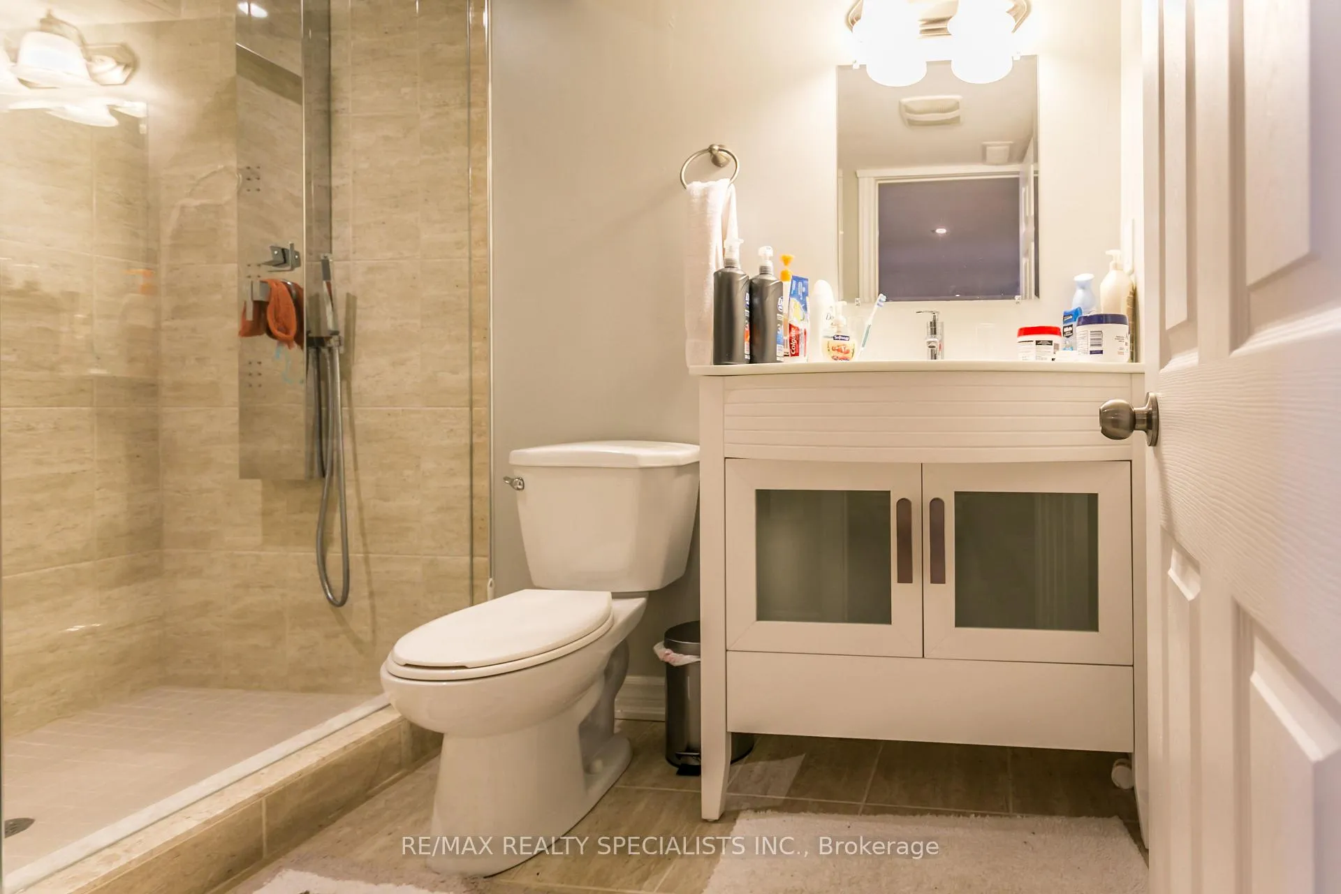 Photo 30 of 8 Playfair Court, Hamilton, Ancaster — HOMEH