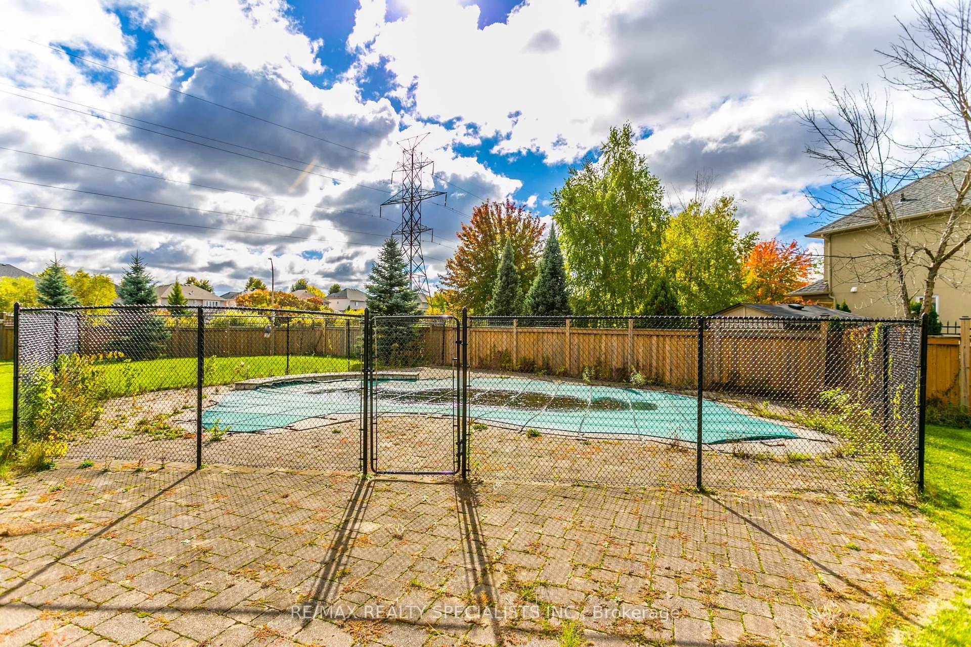 Photo 36 of 8 Playfair Court, Hamilton, Ancaster — HOMEH