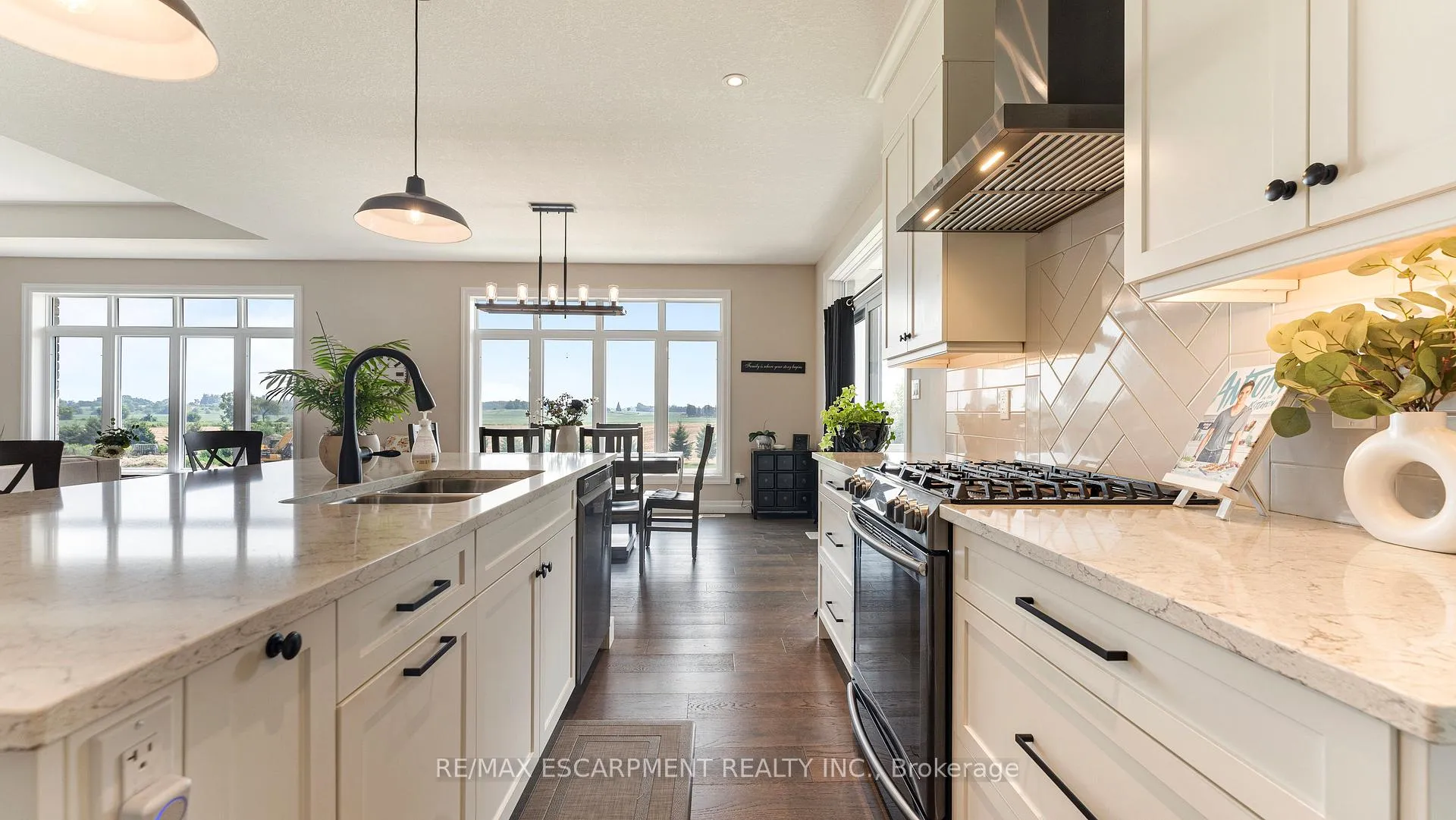 Photo 14 of Unit 3, 670 Bishopsgate Road, Brant, Paris — HOMEH