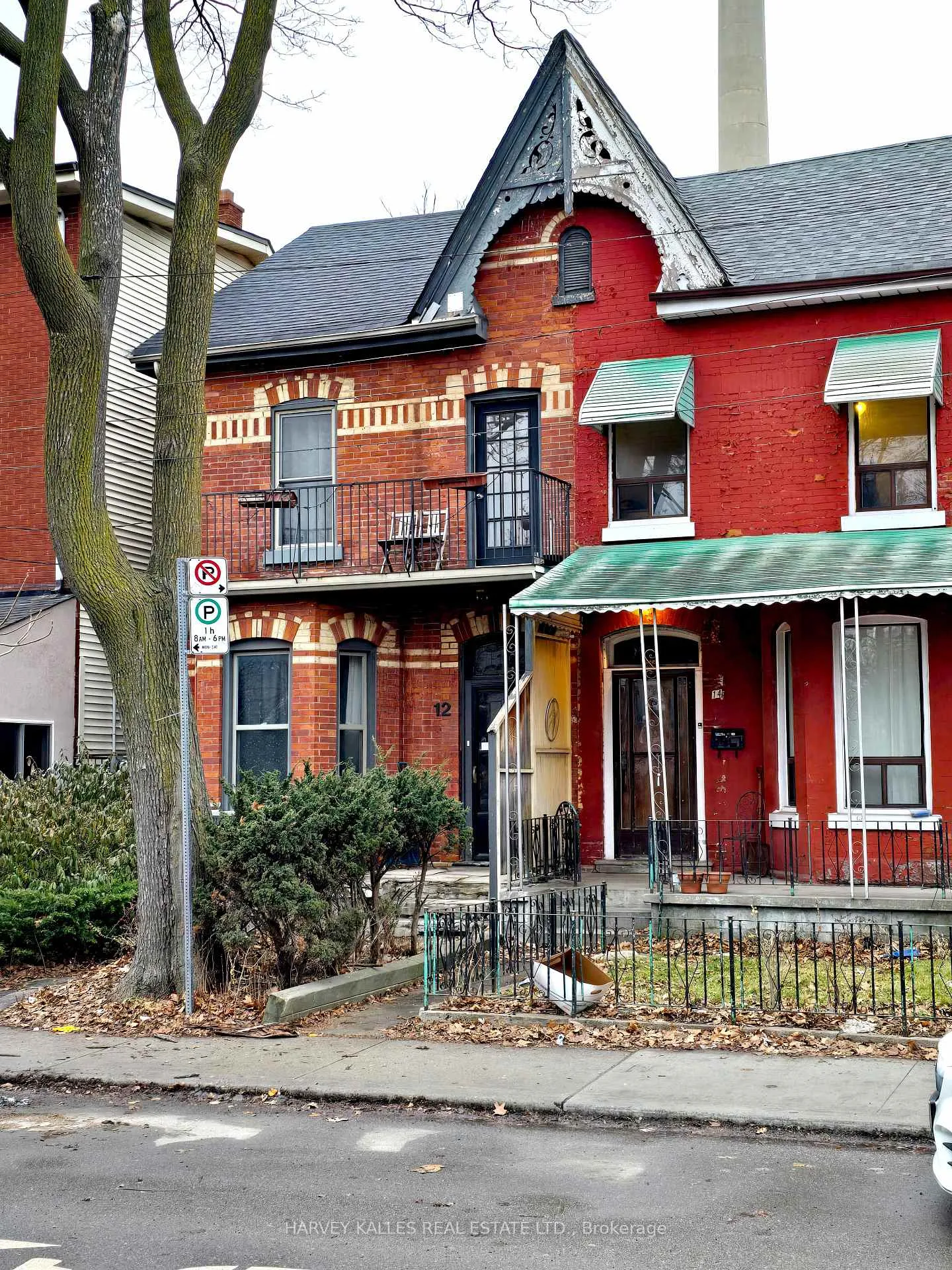 Photo 2 of 12 Bellevue Avenue, Toronto, Kensington-Chinatown — HOMEH