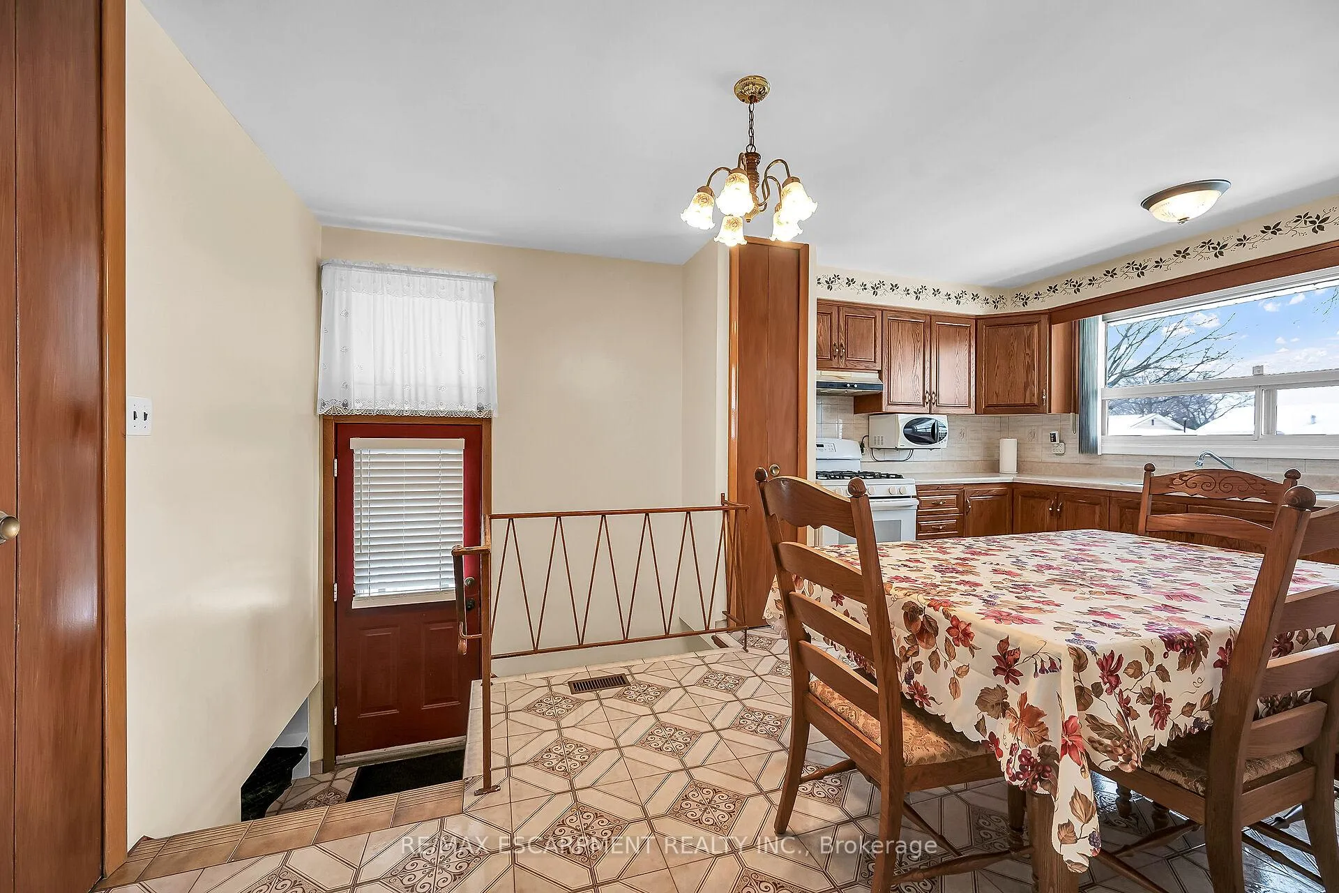 Photo 9 of 41 Crane Court, Hamilton, Bruleville — HOMEH