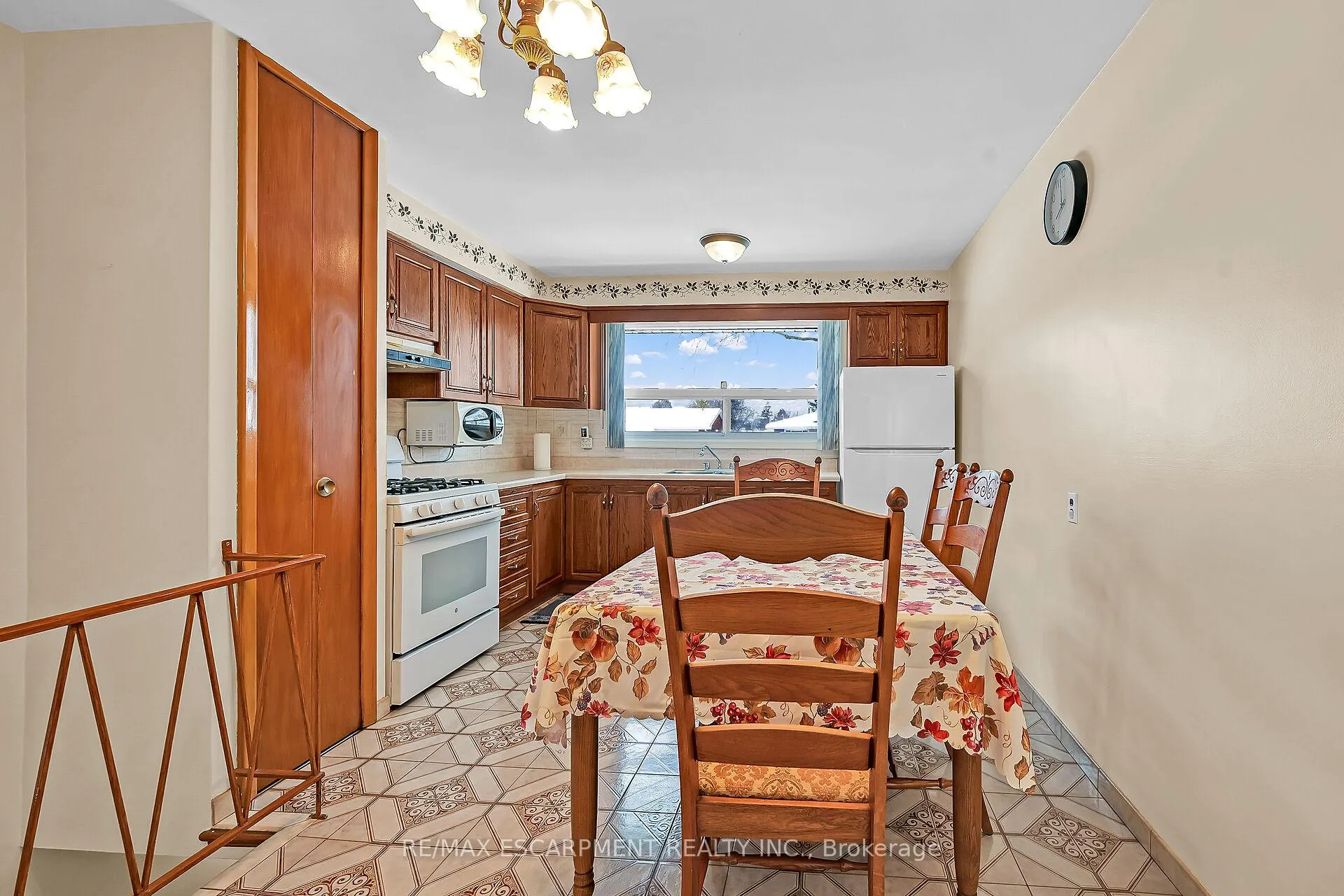 Photo 10 of 41 Crane Court, Hamilton, Bruleville — HOMEH