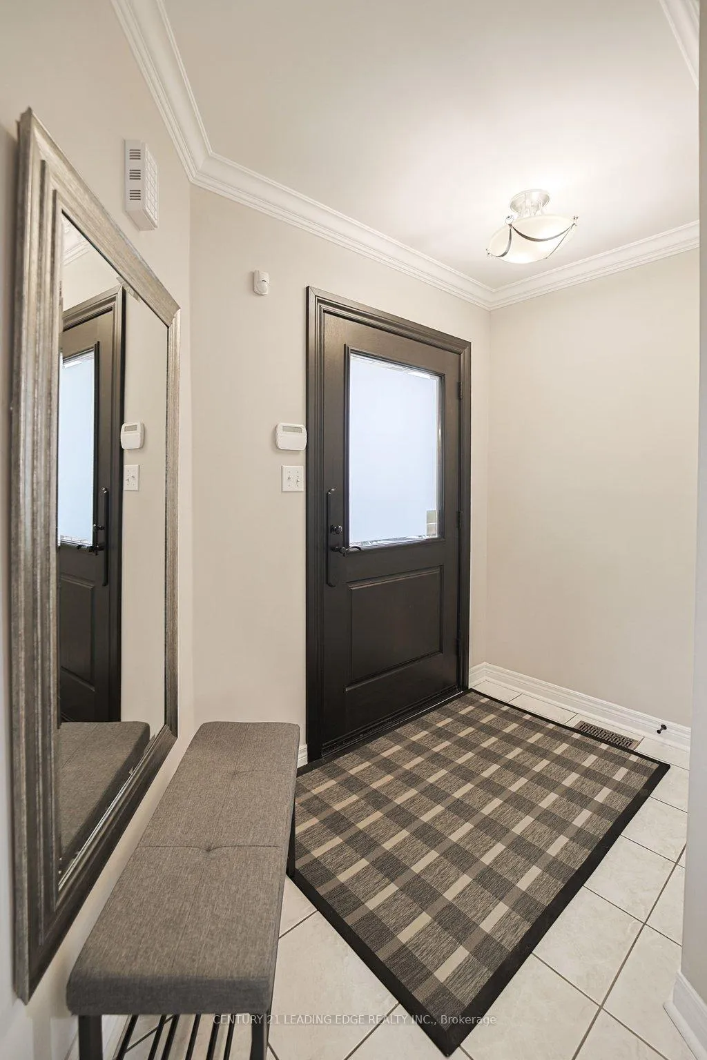 Photo 3 of 130 Solway Avenue, Vaughan, Maple — HOMEH