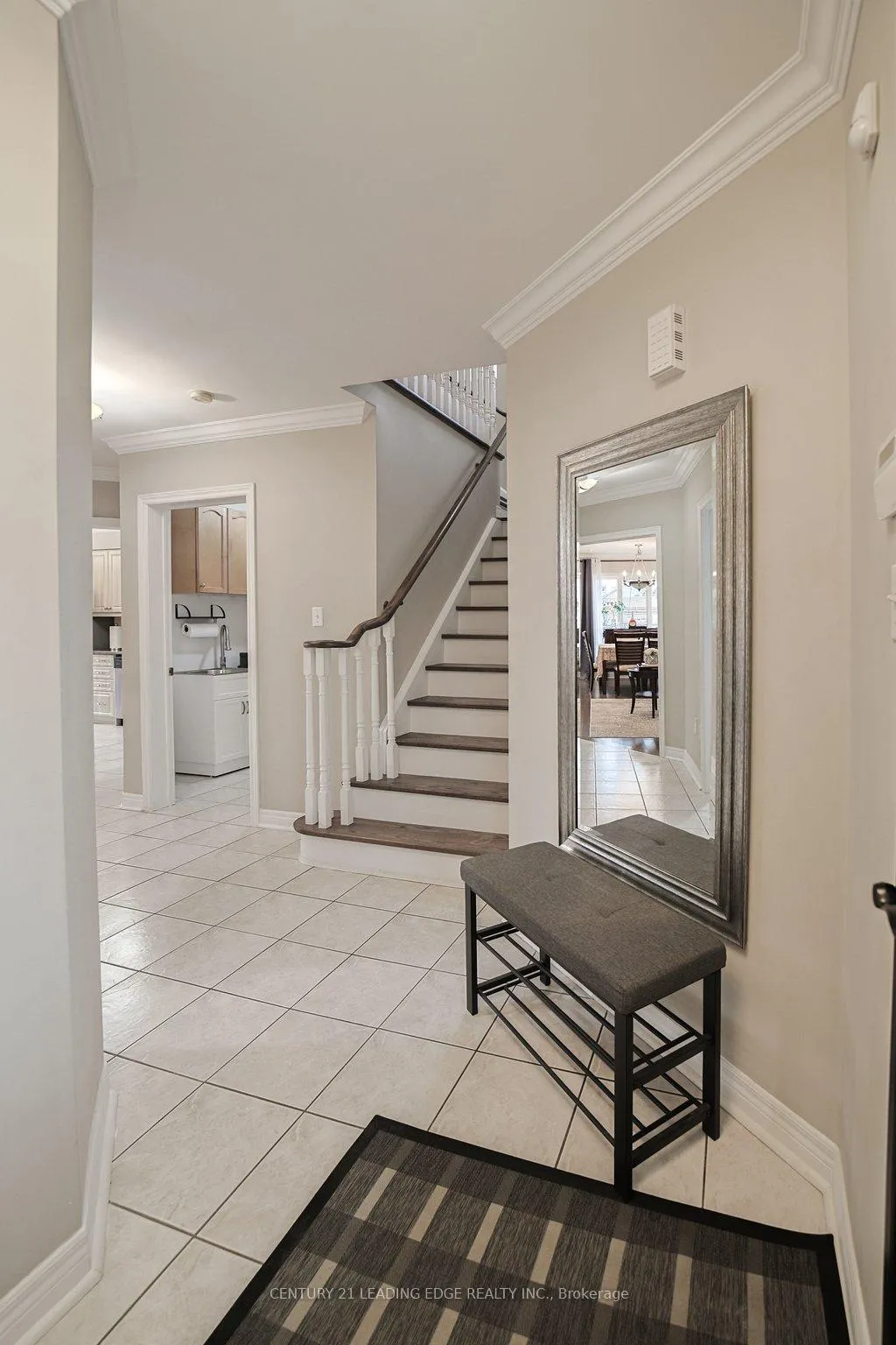 Photo 4 of 130 Solway Avenue, Vaughan, Maple — HOMEH