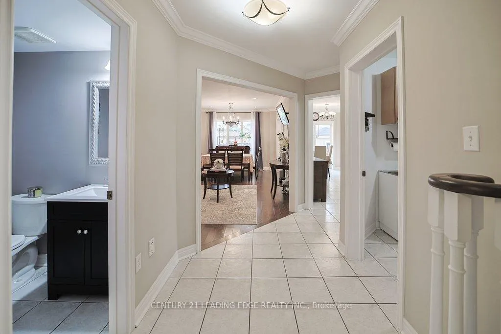 Photo 6 of 130 Solway Avenue, Vaughan, Maple — HOMEH