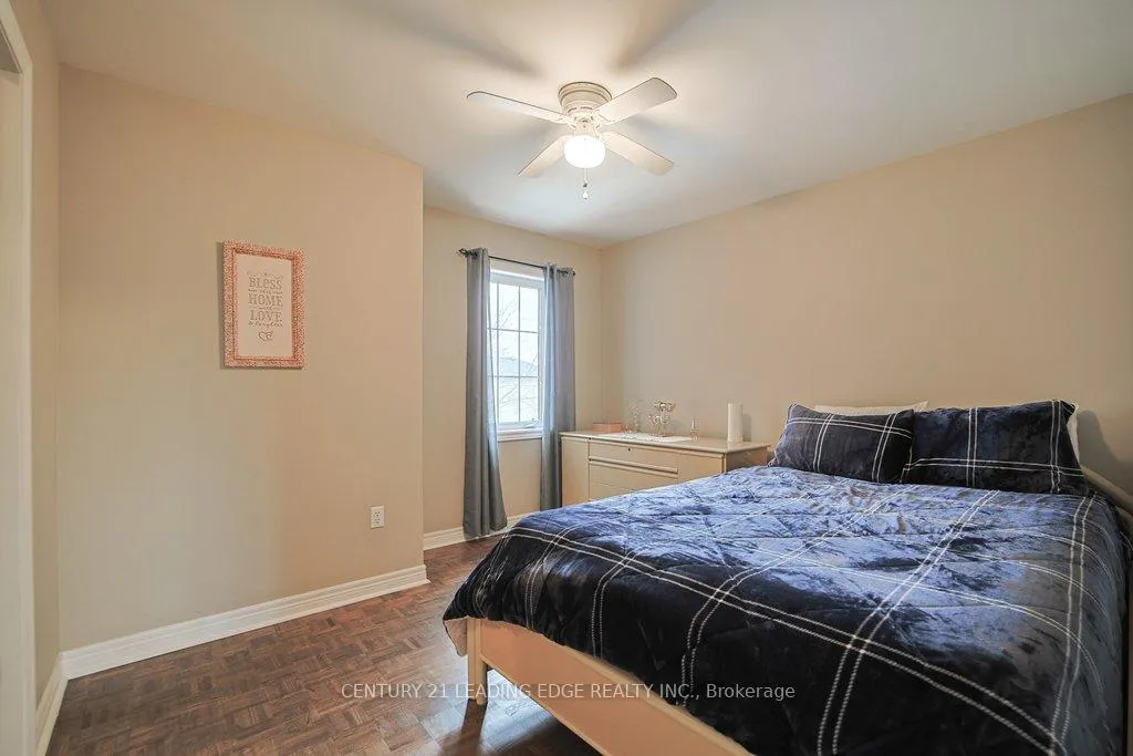 Photo 18 of 130 Solway Avenue, Vaughan, Maple — HOMEH