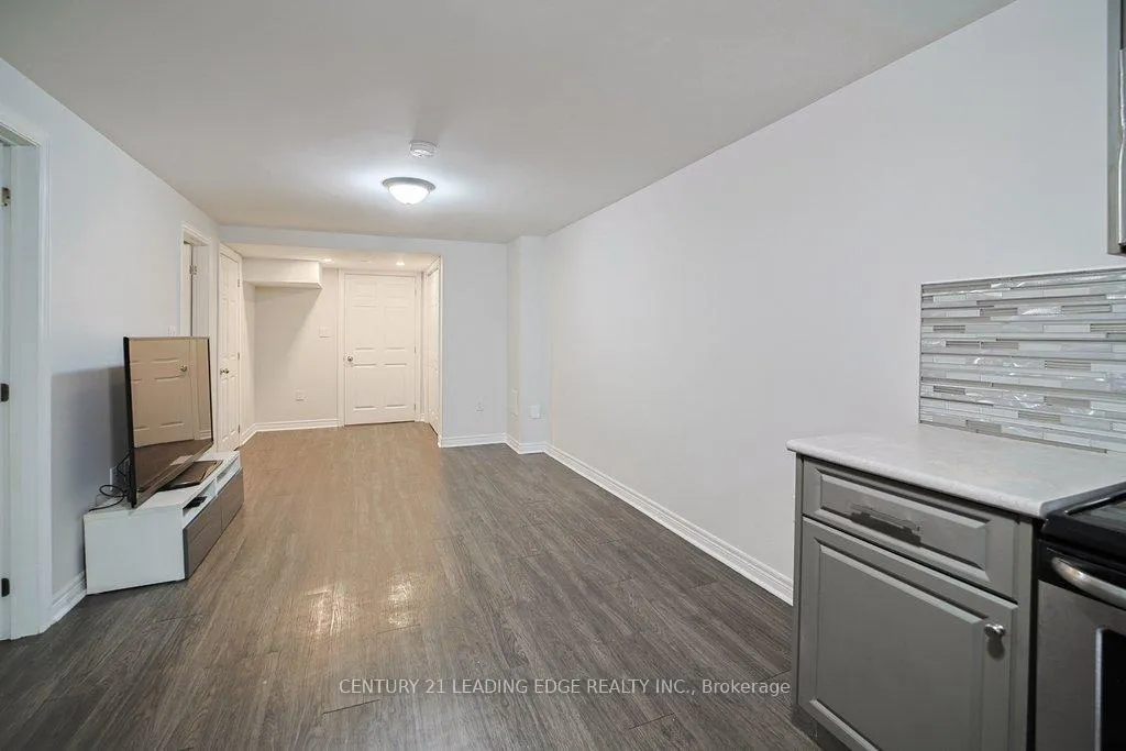 Photo 36 of 130 Solway Avenue, Vaughan, Maple — HOMEH
