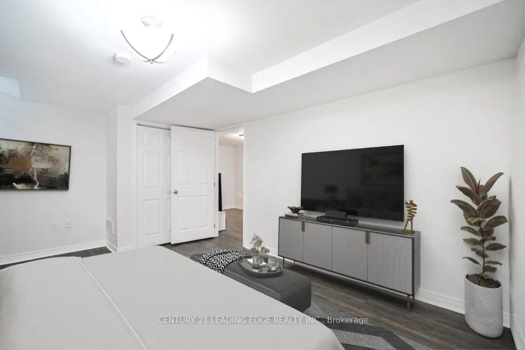 Photo 41 of 130 Solway Avenue, Vaughan, Maple — HOMEH