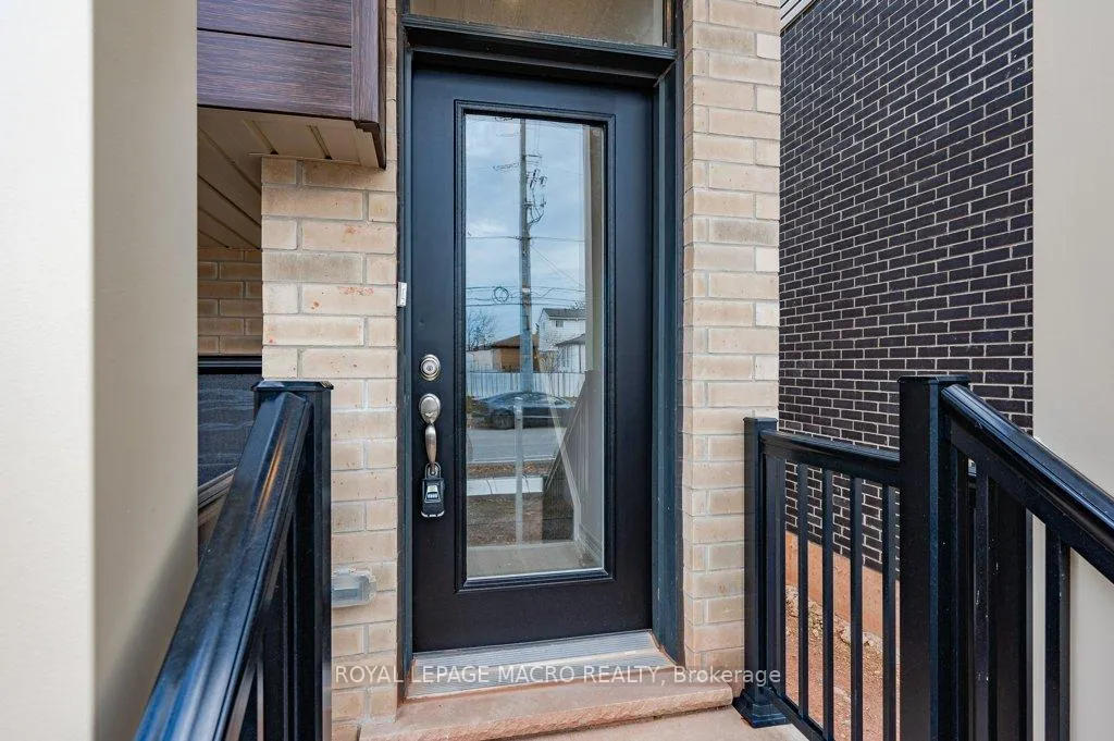 Photo 3 of 12 Reid Avenue N, Hamilton, McQuesten — HOMEH
