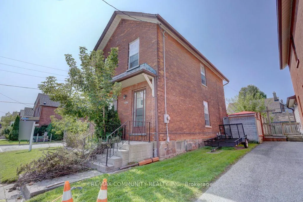 Photo 2 of 182 Albert Street, Oshawa, Central — HOMEH