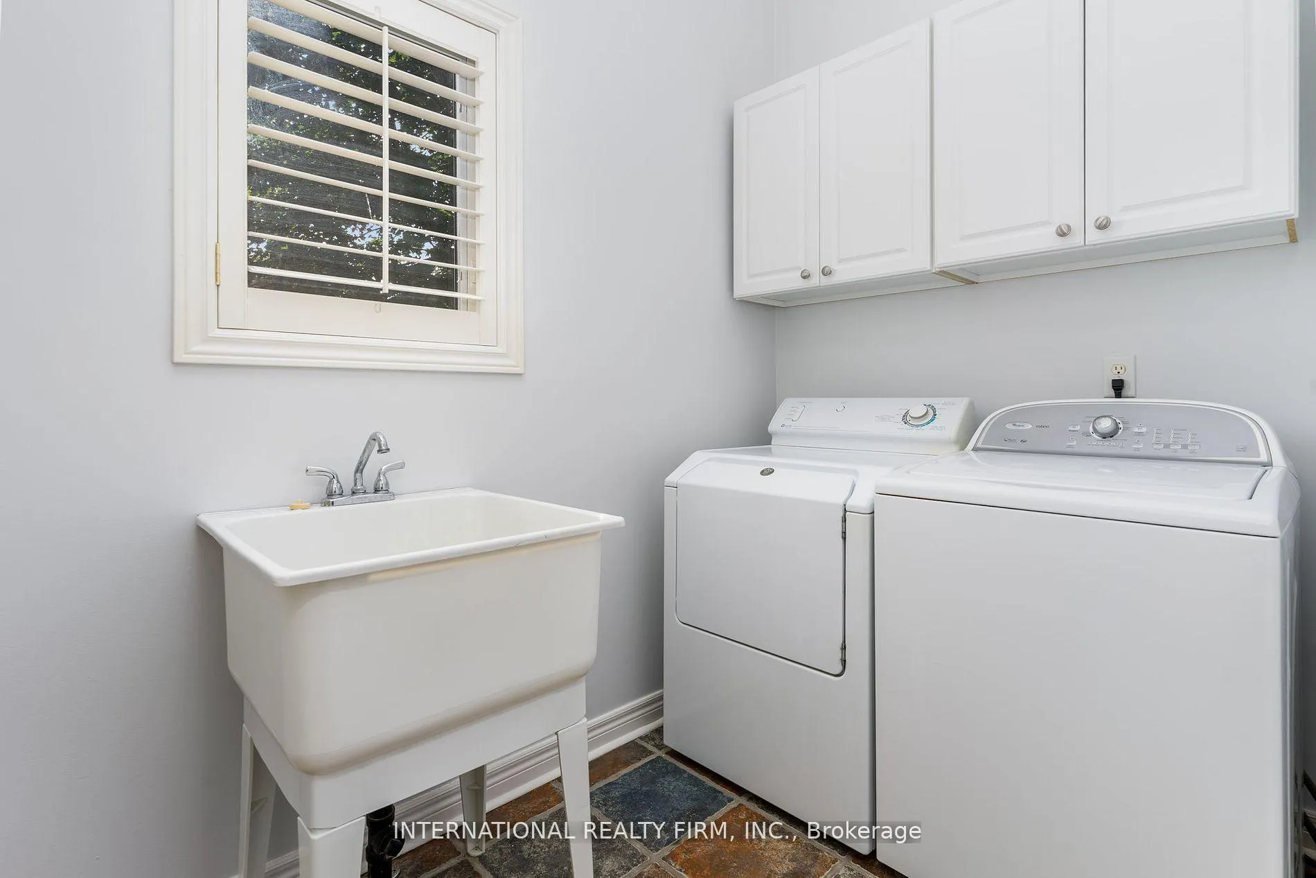 Photo 23 of 12 Giotto Crescent, Vaughan, Maple — HOMEH