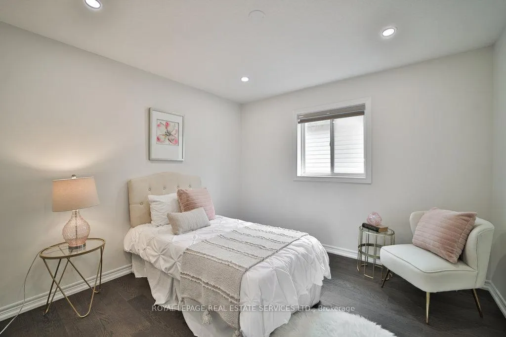 Photo 21 of 18 Valleybrook Drive, Kitchener, Grand River South — HOMEH