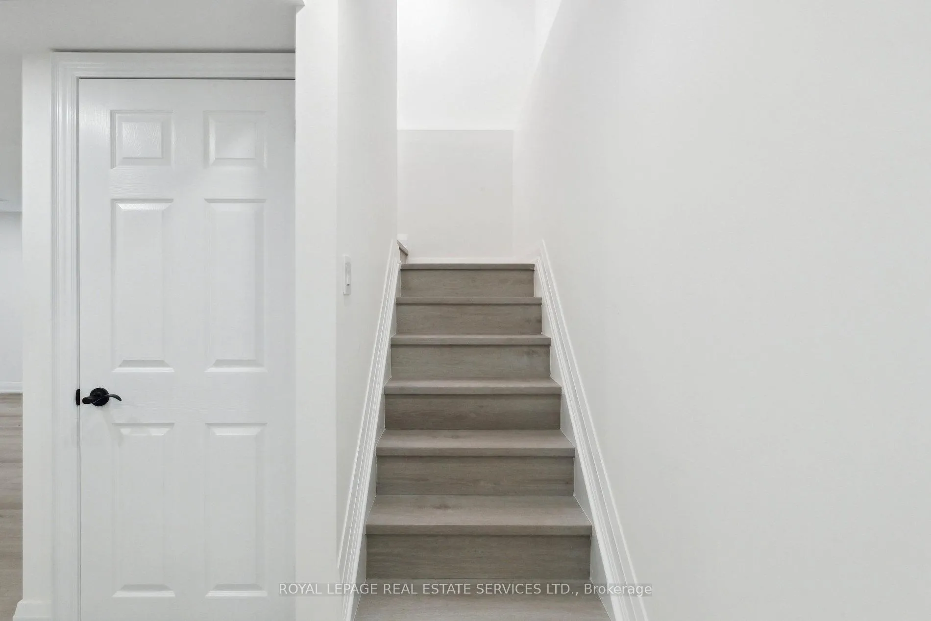 Photo 25 of 18 Valleybrook Drive, Kitchener, Grand River South — HOMEH