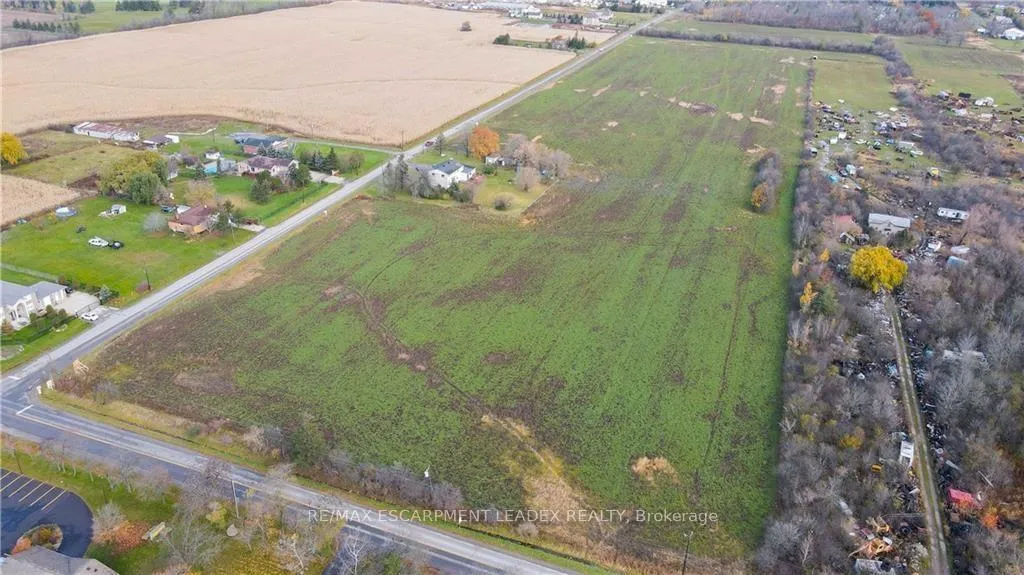 Photo 3 of 298 Second Road E, Hamilton, Stoney Creek — HOMEH