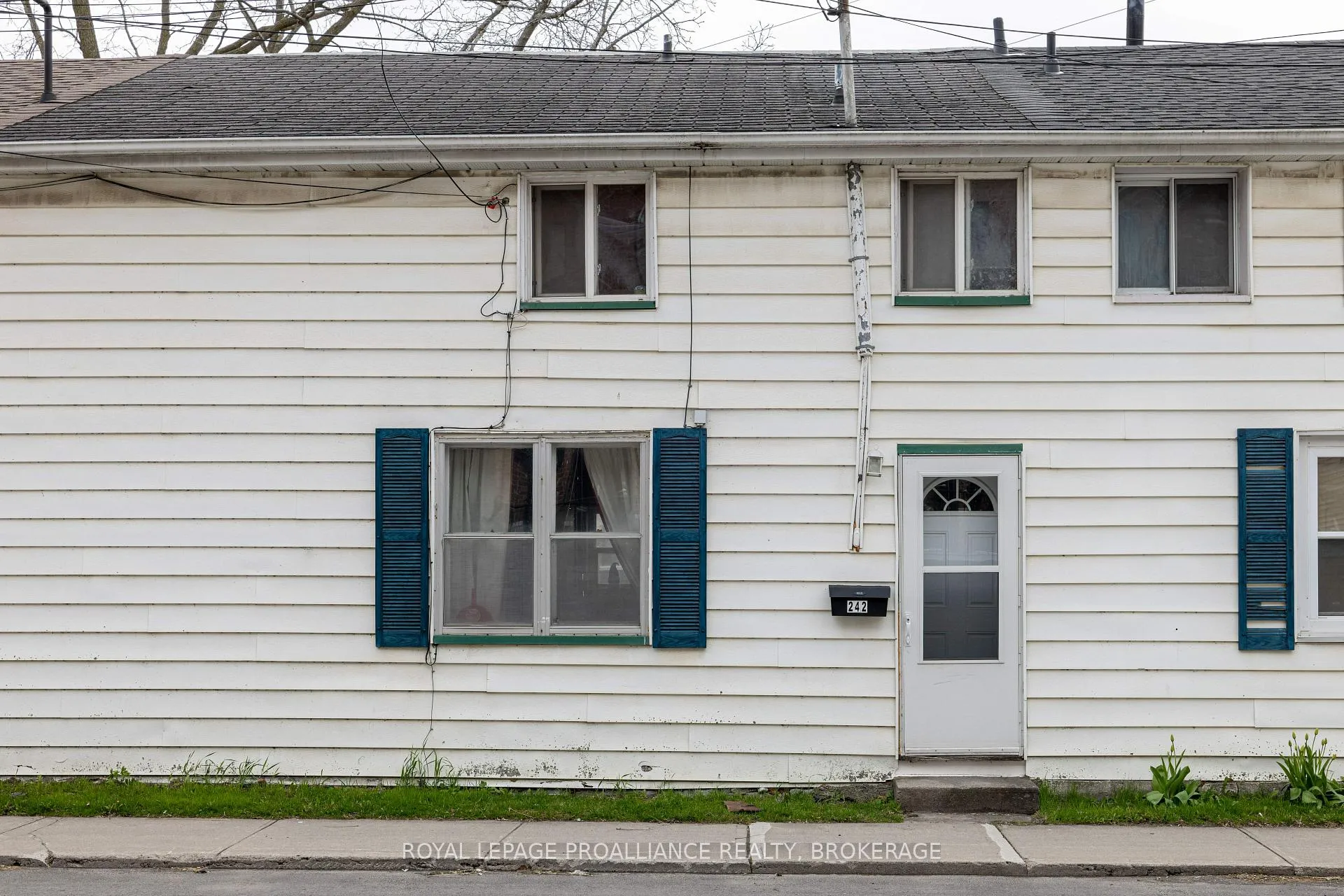 Photo 2 of 242 Colborne Street, Kingston, East of Sir John A. Blvd — HOMEH