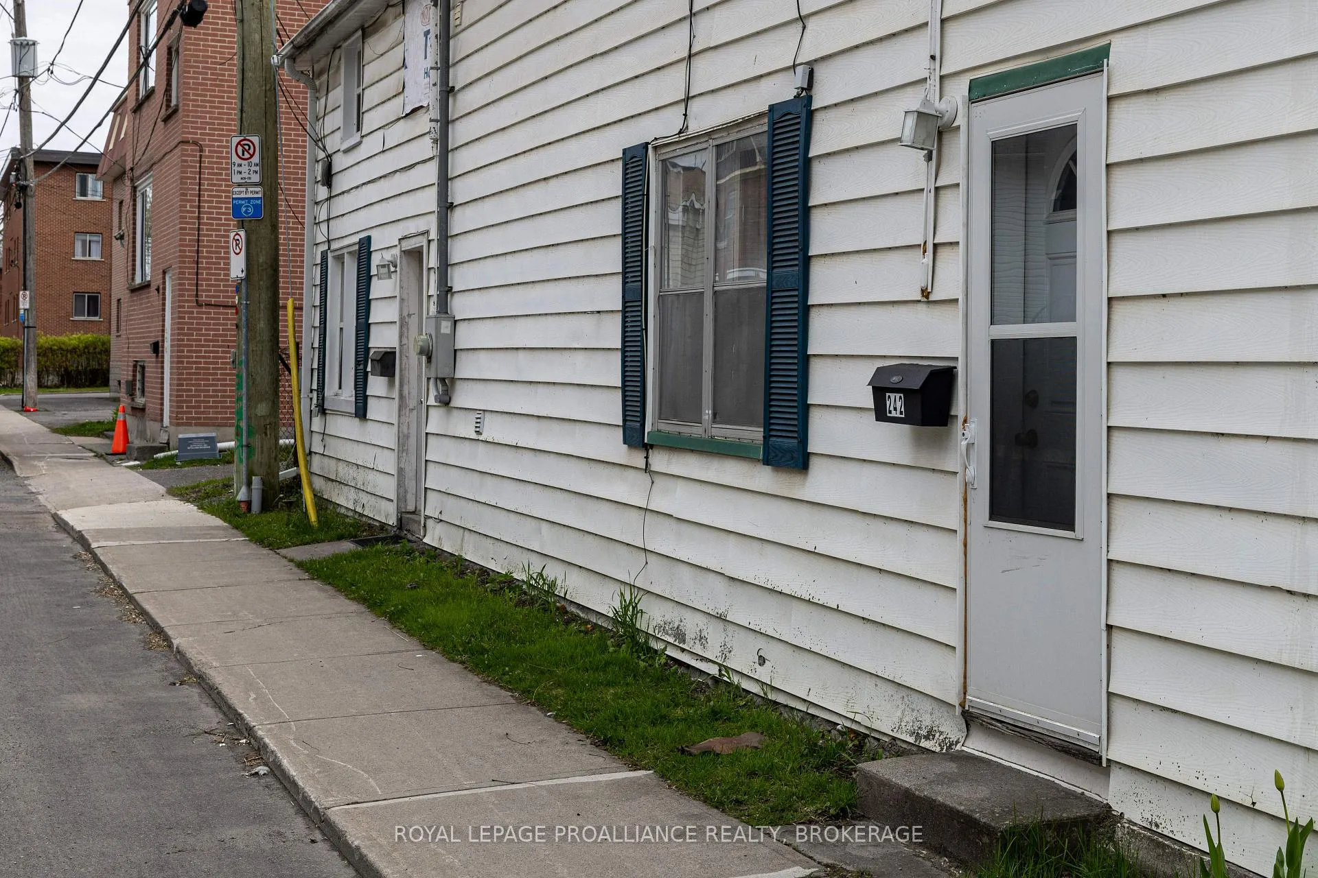 Photo 20 of 242 Colborne Street, Kingston, East of Sir John A. Blvd — HOMEH