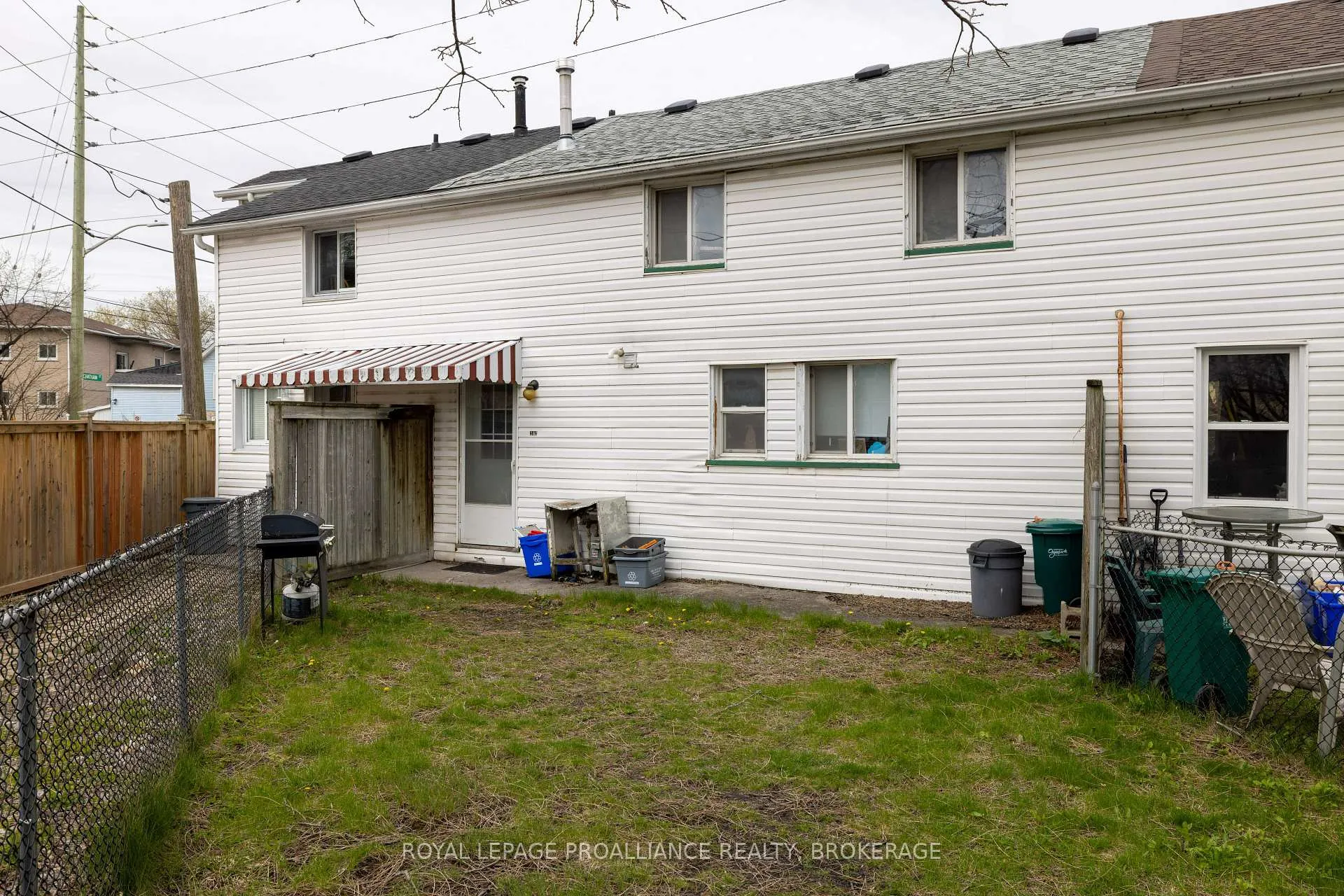 Photo 24 of 242 Colborne Street, Kingston, East of Sir John A. Blvd — HOMEH