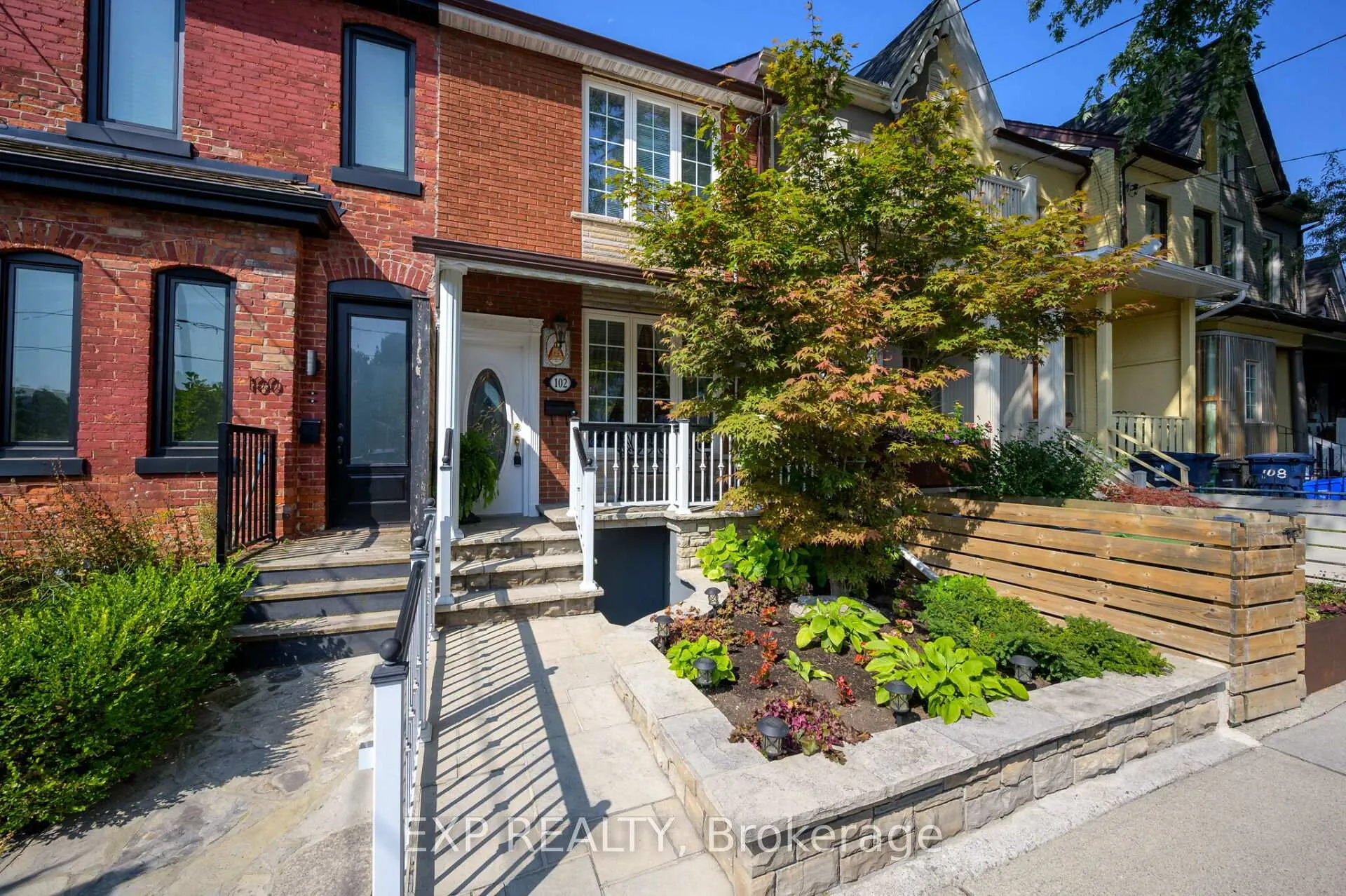 Photo 3 of 102 Manning Avenue, Toronto, Trinity-Bellwoods — HOMEH