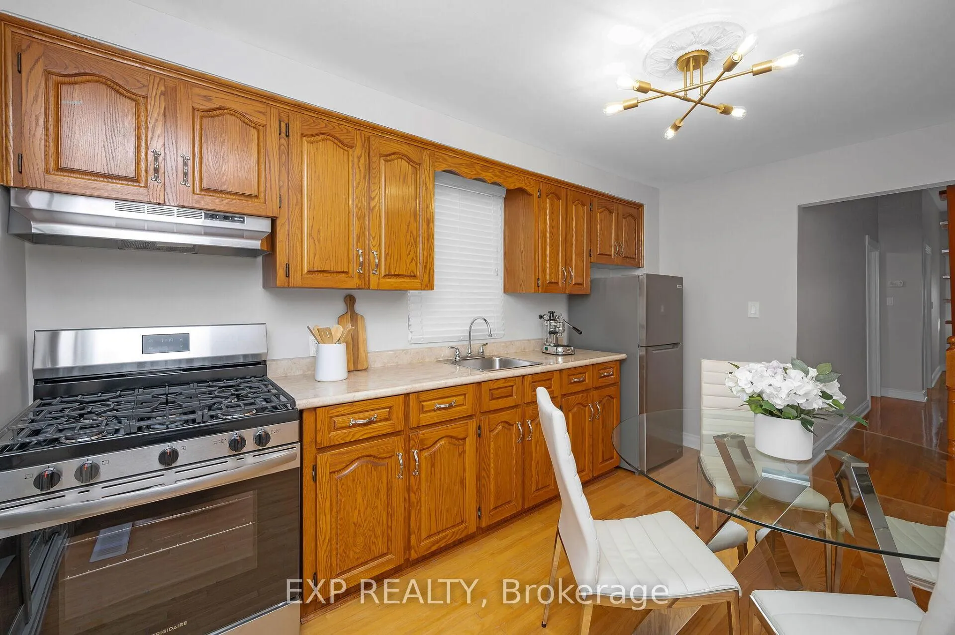Photo 13 of 102 Manning Avenue, Toronto, Trinity-Bellwoods — HOMEH