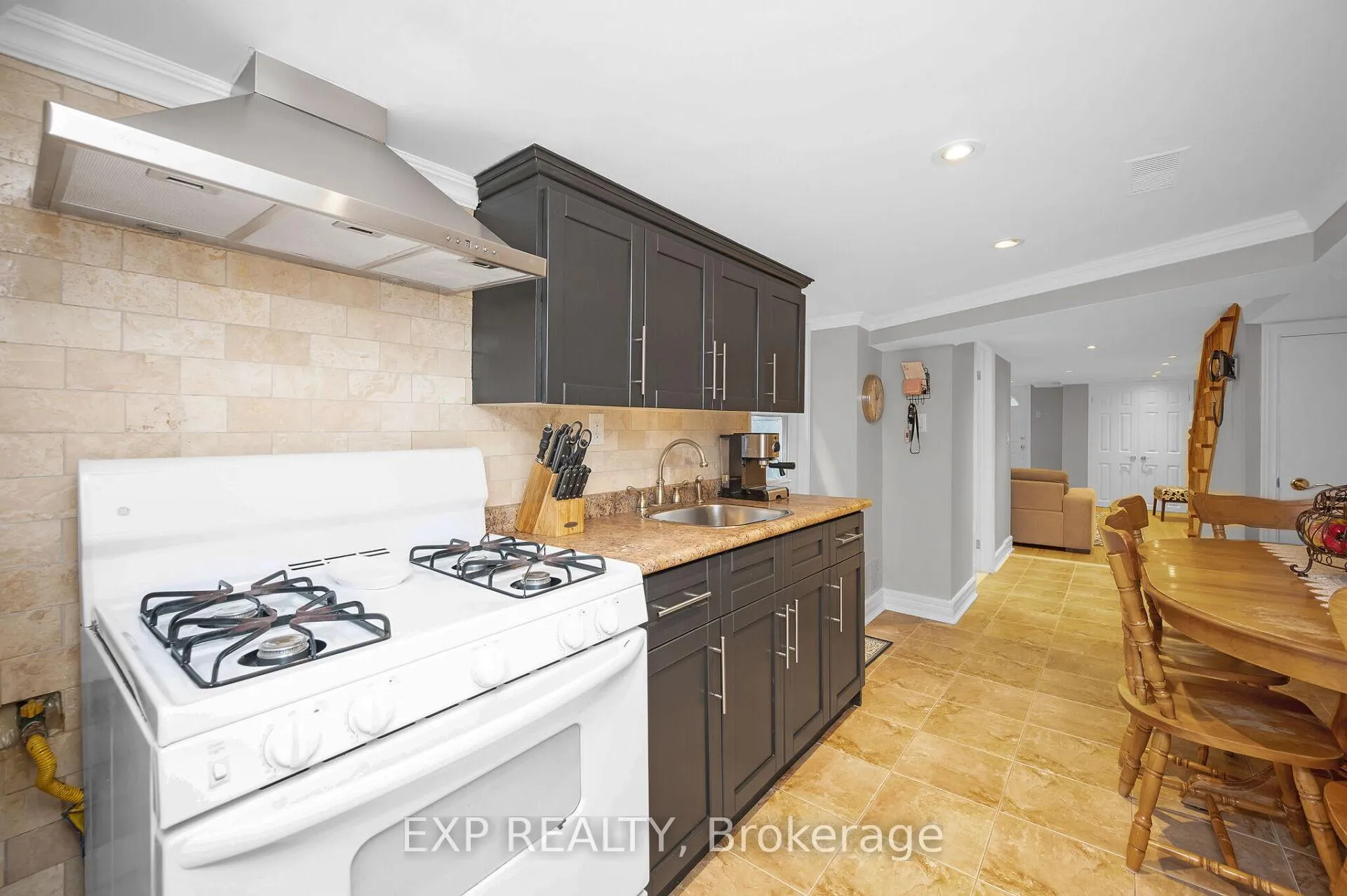 Photo 30 of 102 Manning Avenue, Toronto, Trinity-Bellwoods — HOMEH
