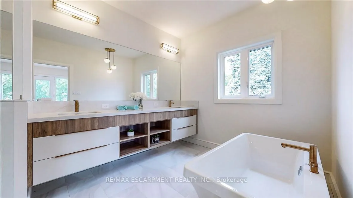 Photo 39 of 382A Southcote Road, Hamilton, Ancaster — HOMEH