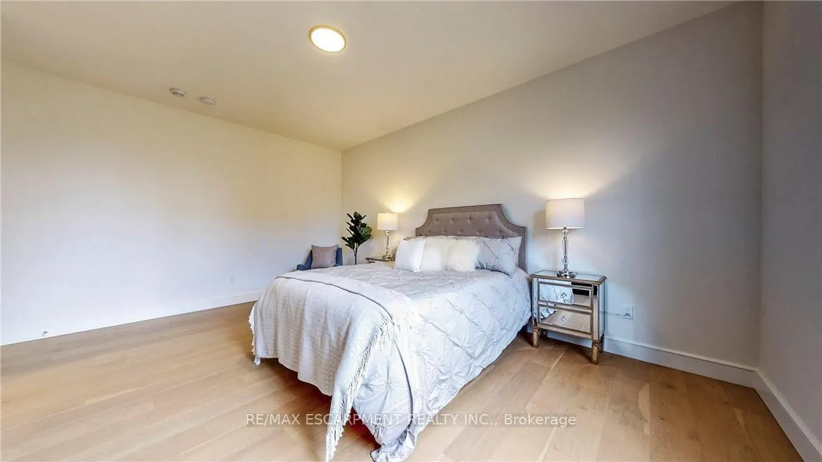 Photo 47 of 382A Southcote Road, Hamilton, Ancaster — HOMEH