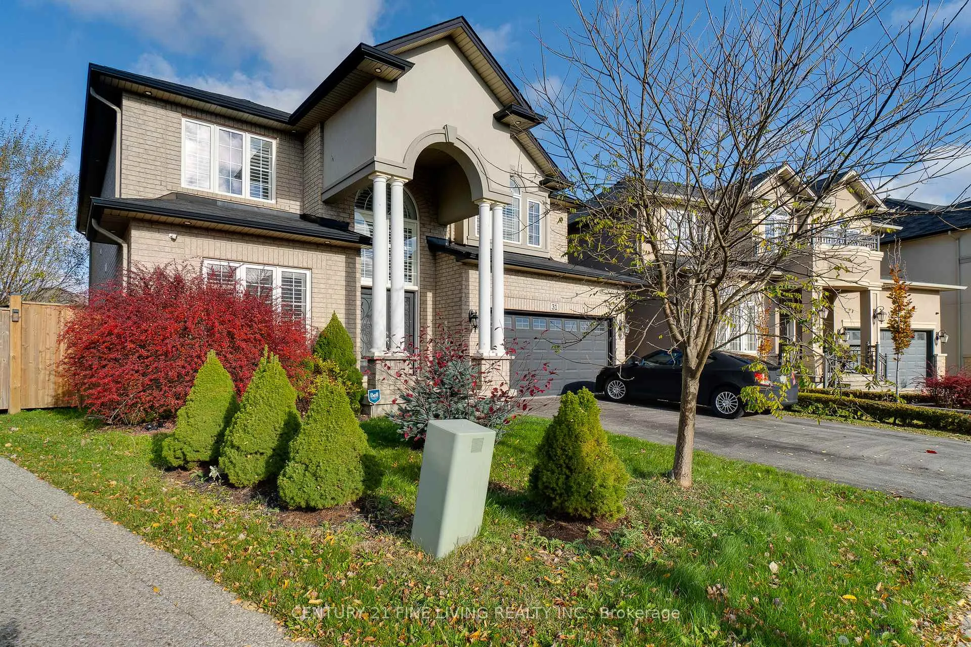 Photo 2 of 31 Weaver Drive, Hamilton, Ancaster — HOMEH