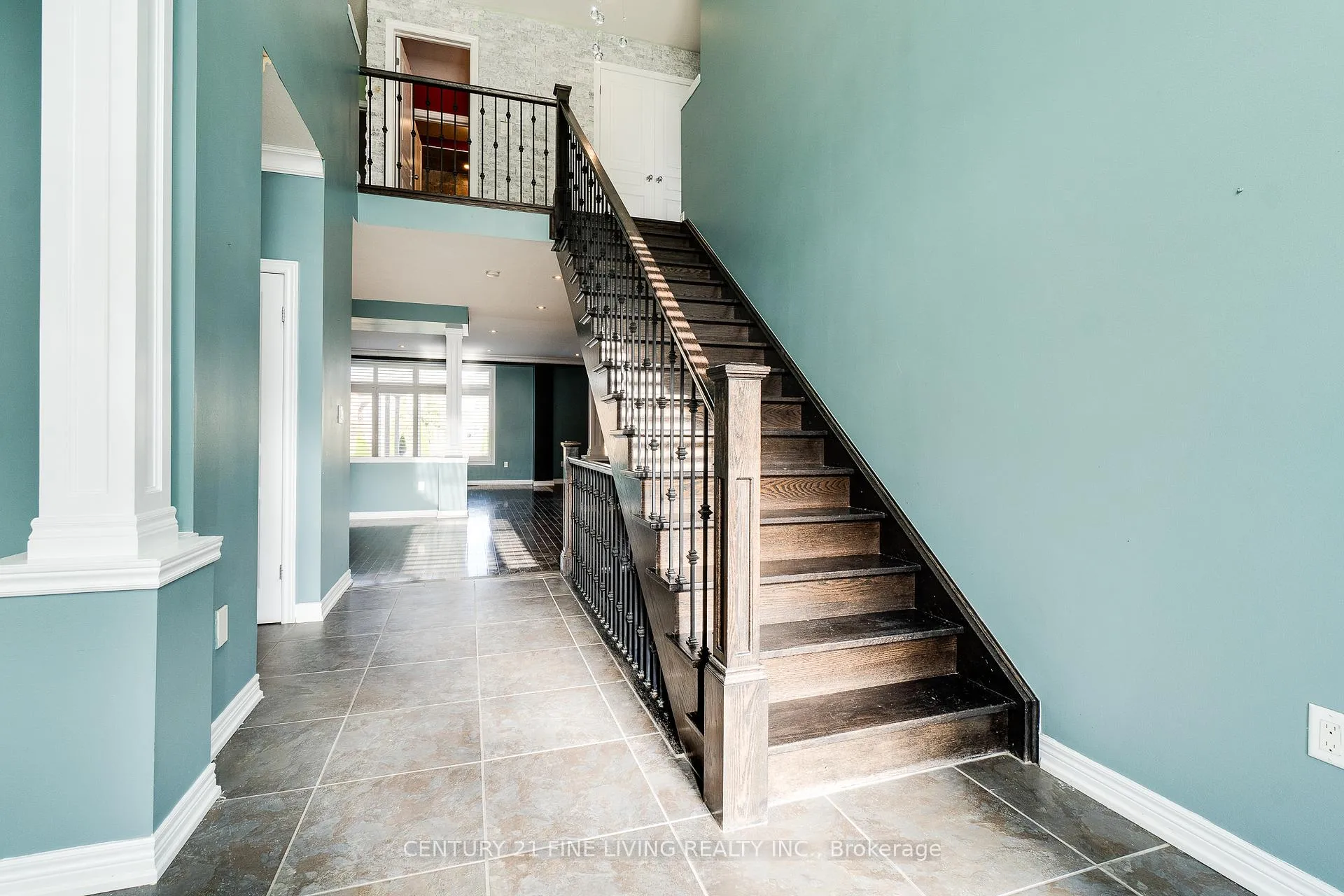 Photo 19 of 31 Weaver Drive, Hamilton, Ancaster — HOMEH