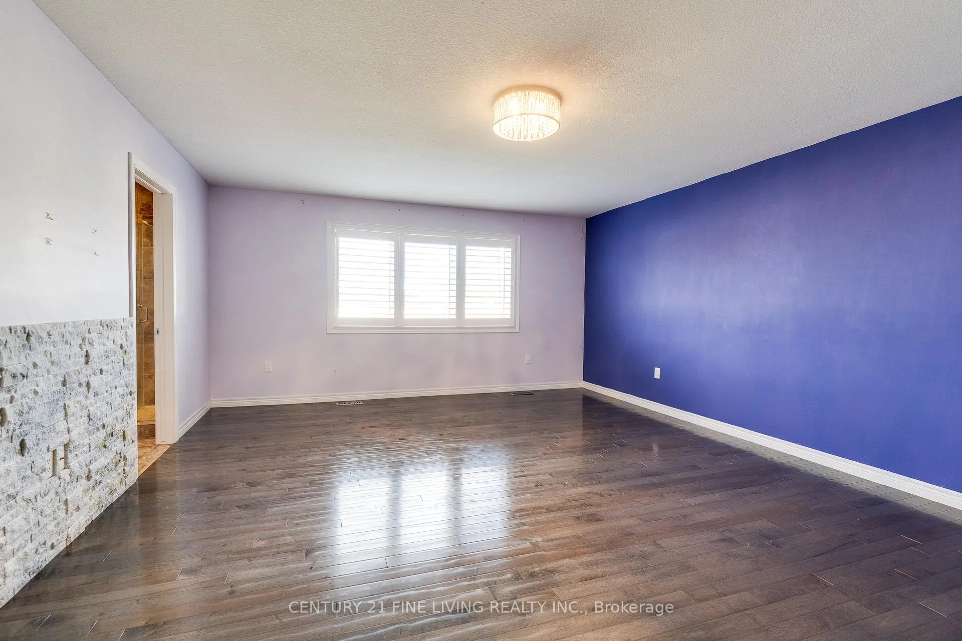 Photo 23 of 31 Weaver Drive, Hamilton, Ancaster — HOMEH