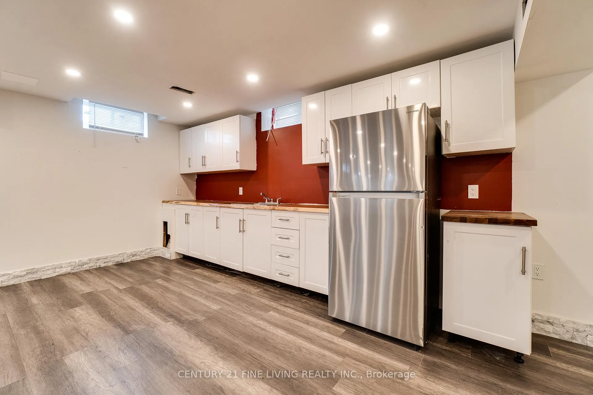 Photo 33 of 31 Weaver Drive, Hamilton, Ancaster — HOMEH