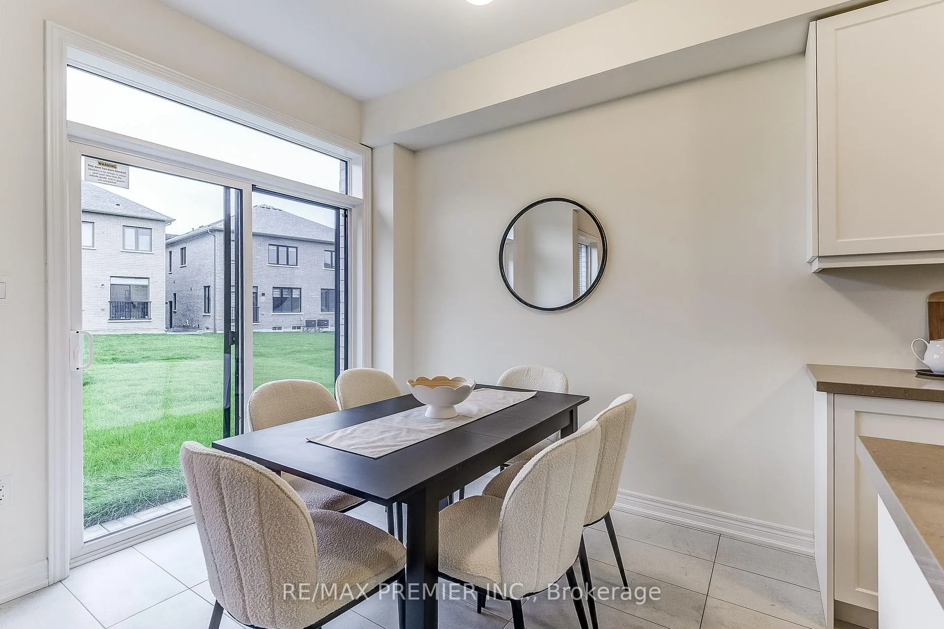 Photo 13 of 115 Armilia Place, Whitby, Rural Whitby — HOMEH