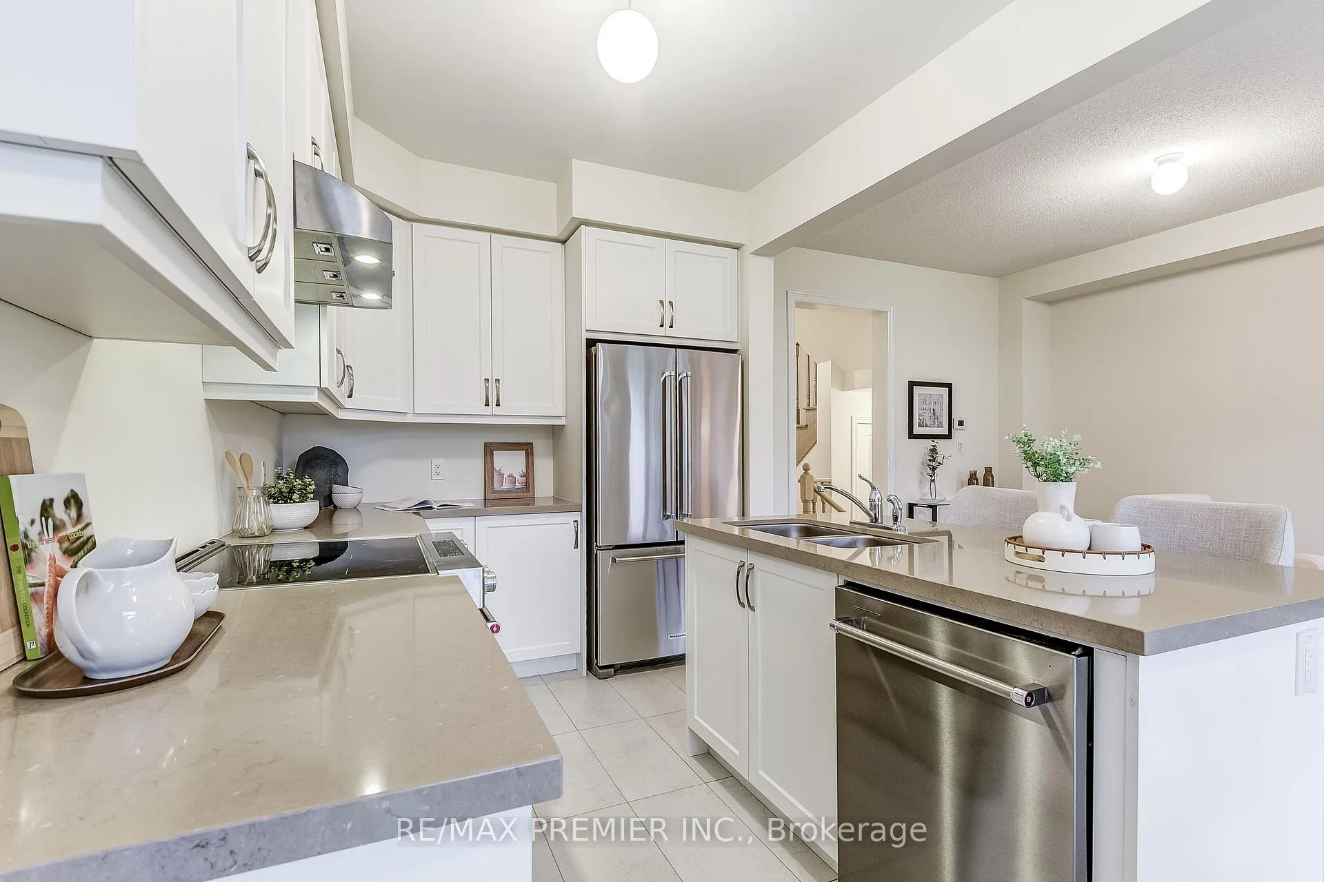 Photo 15 of 115 Armilia Place, Whitby, Rural Whitby — HOMEH