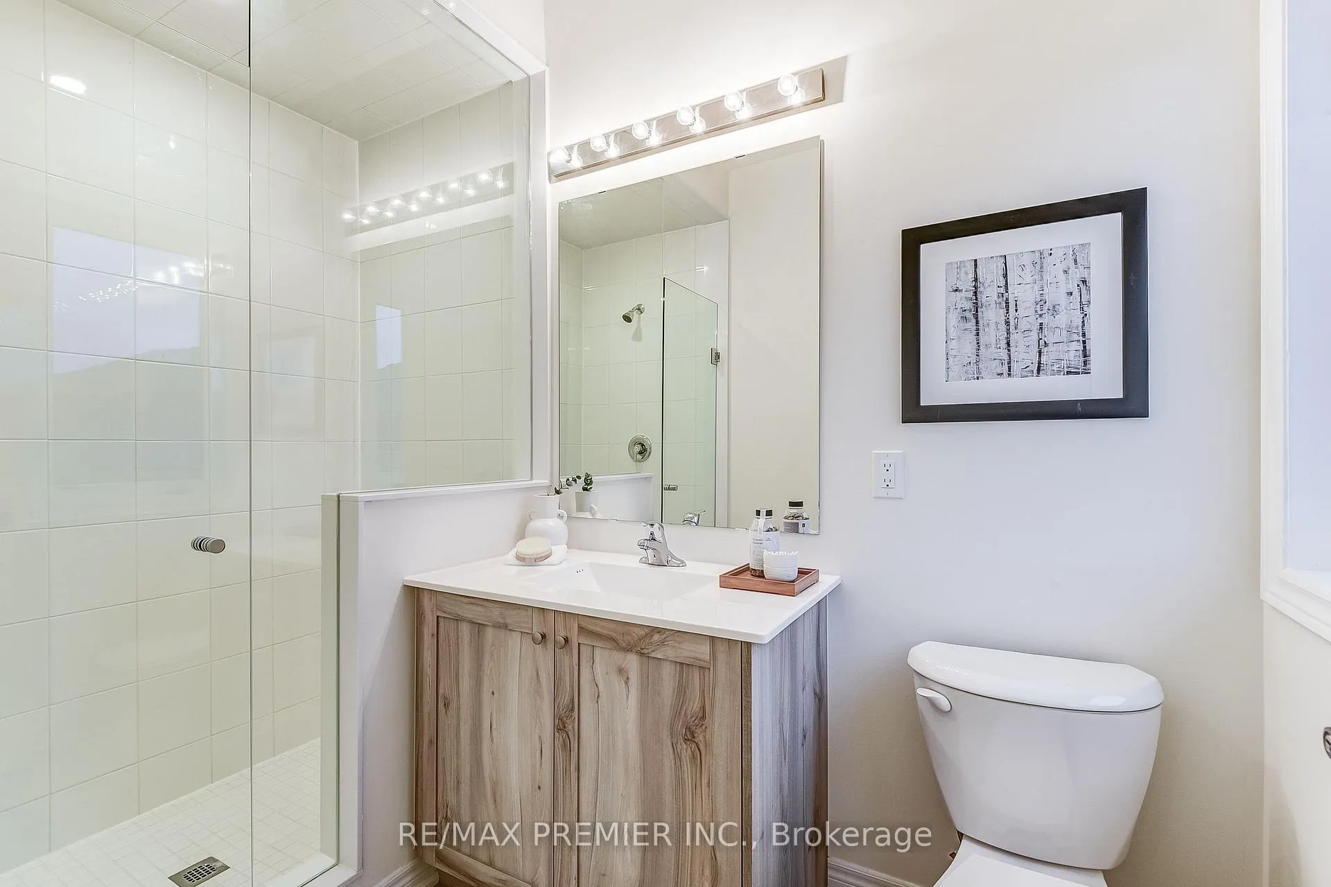 Photo 24 of 115 Armilia Place, Whitby, Rural Whitby — HOMEH