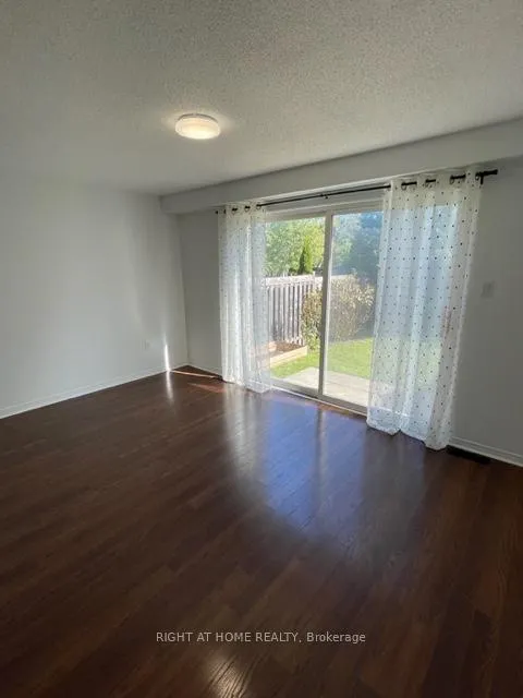 Photo 7 of 59 Lions Gate Boulevard, Barrie, Little Lake — HOMEH