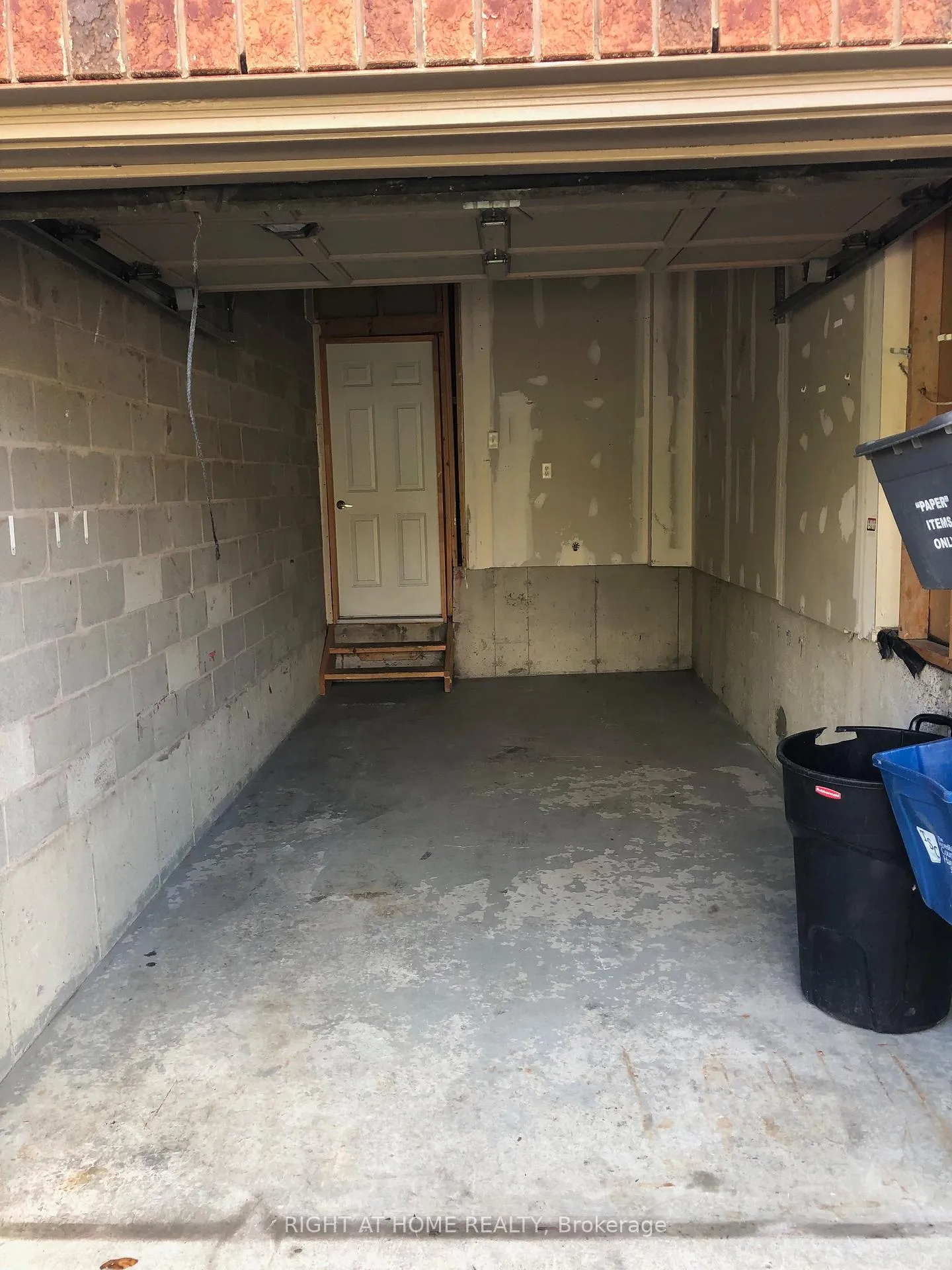 Photo 29 of 59 Lions Gate Boulevard, Barrie, Little Lake — HOMEH