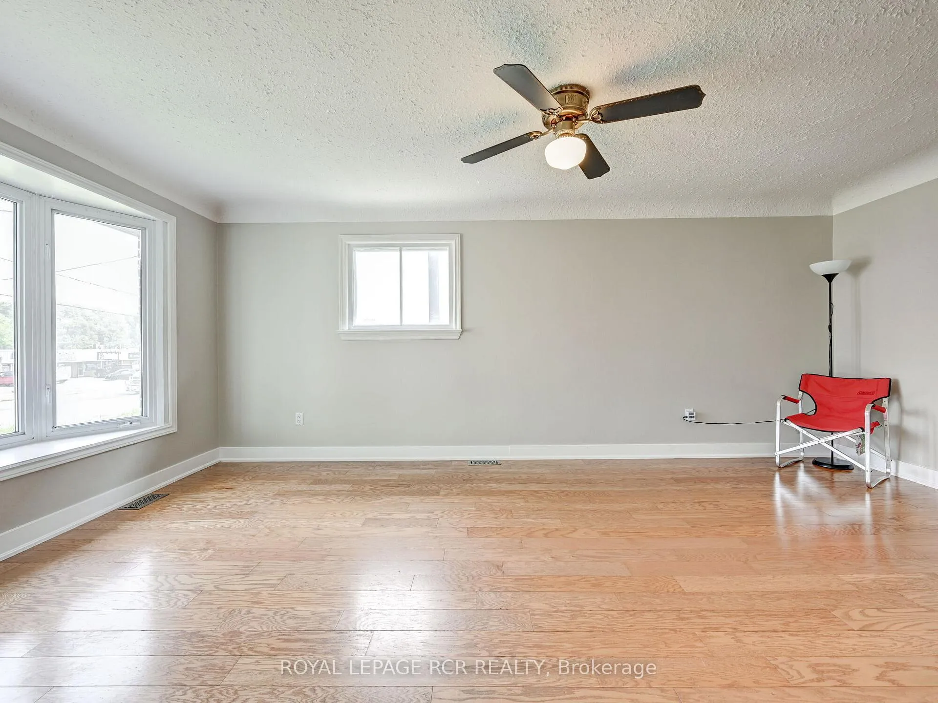 Photo 12 of 511 Main Street E, Shelburne — HOMEH