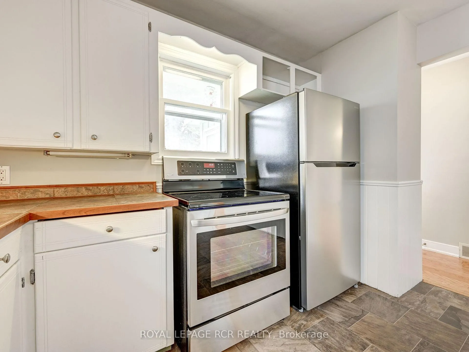 Photo 20 of 511 Main Street E, Shelburne — HOMEH