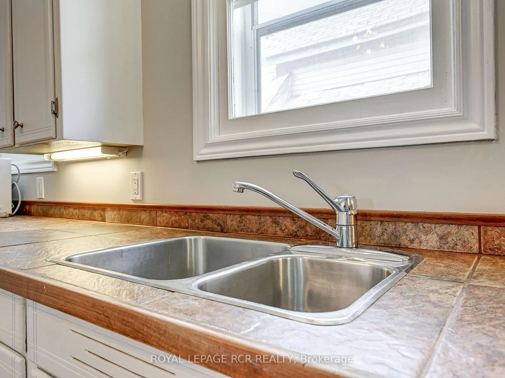 Photo 21 of 511 Main Street E, Shelburne — HOMEH