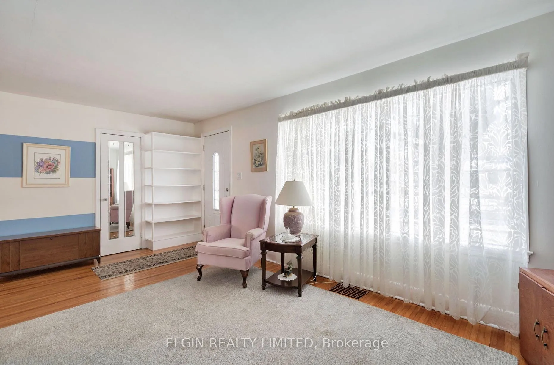 Photo 6 of 161 Chestnut Street, St. Thomas — HOMEH