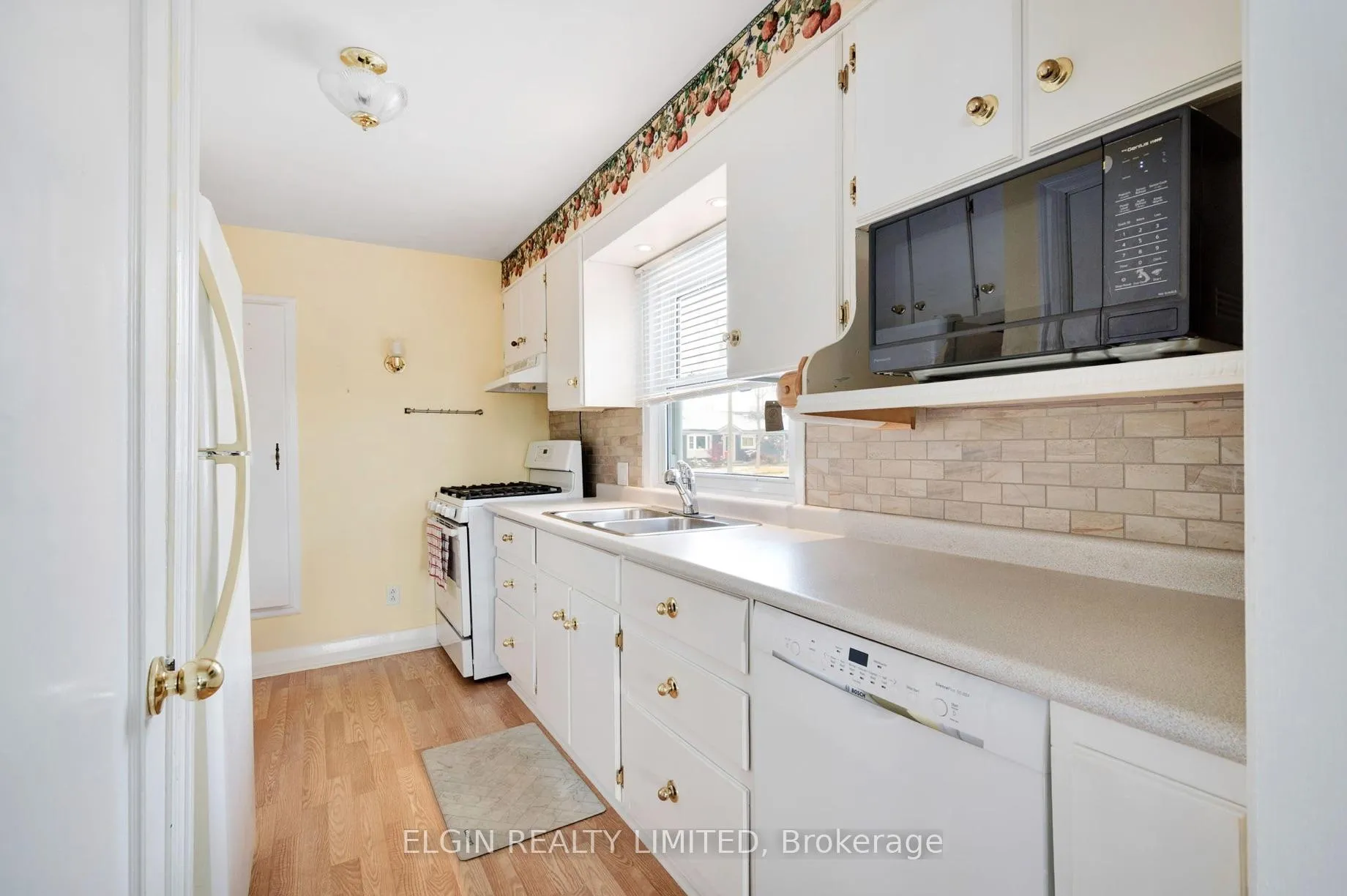 Photo 16 of 161 Chestnut Street, St. Thomas — HOMEH