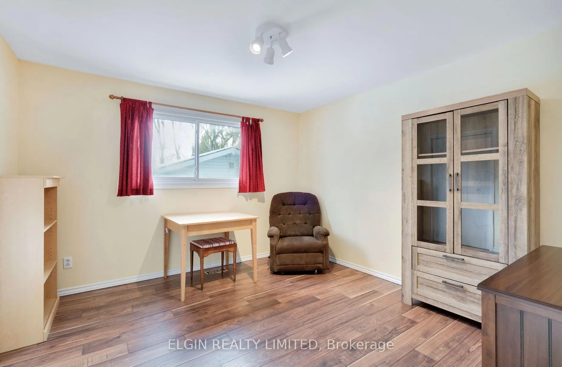 Photo 23 of 161 Chestnut Street, St. Thomas — HOMEH