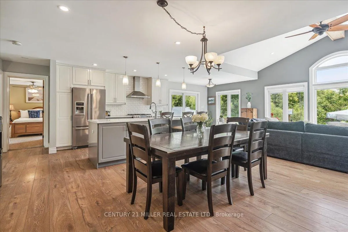 Photo 8 of 556 Parkside Drive E, Hamilton, Waterdown — HOMEH