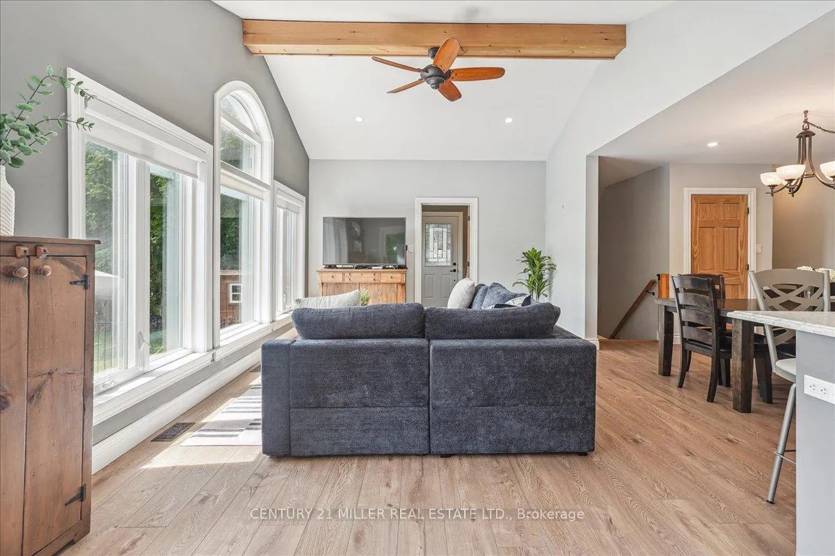 Photo 11 of 556 Parkside Drive E, Hamilton, Waterdown — HOMEH