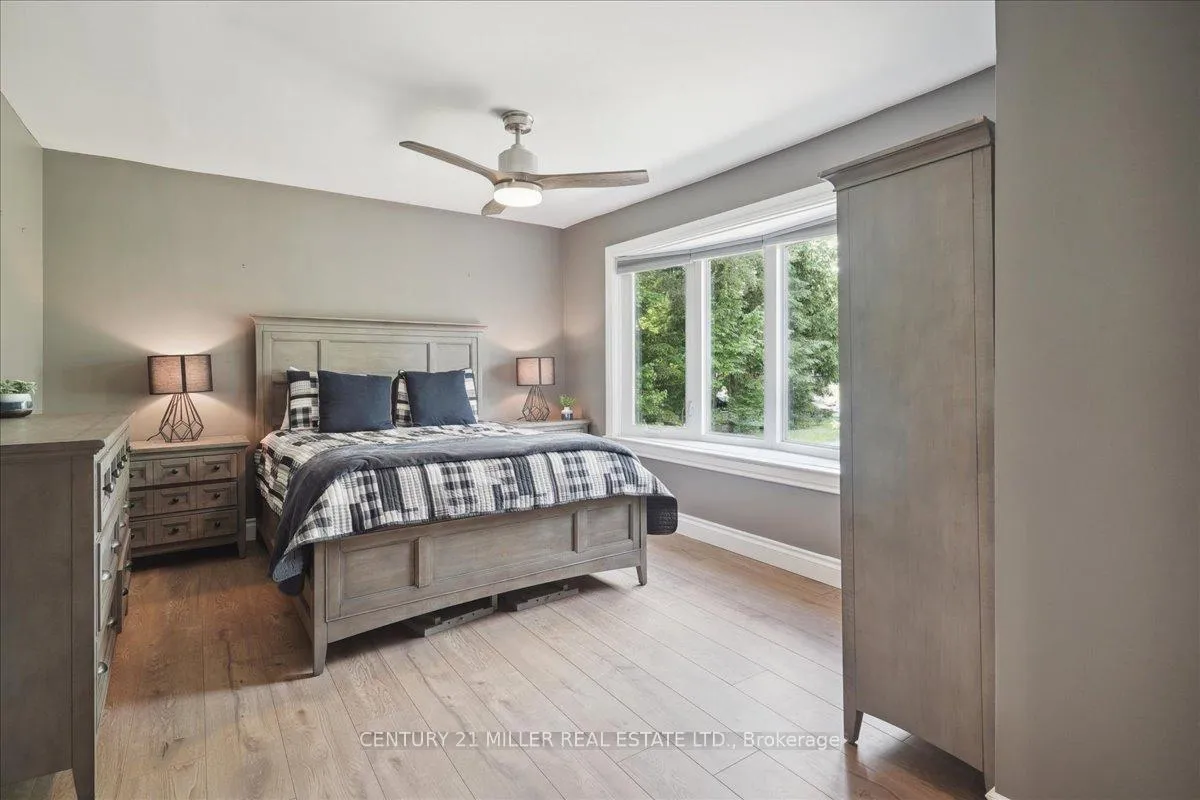 Photo 20 of 556 Parkside Drive E, Hamilton, Waterdown — HOMEH
