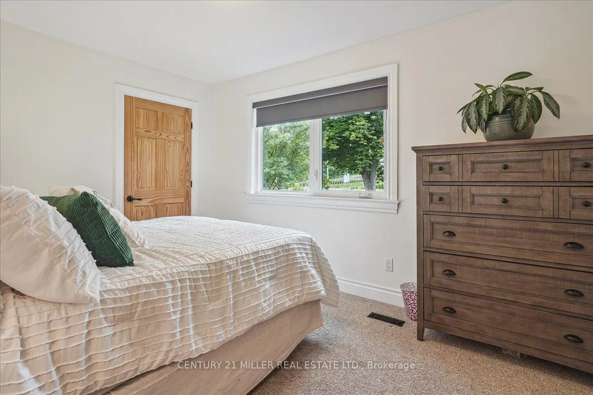 Photo 23 of 556 Parkside Drive E, Hamilton, Waterdown — HOMEH