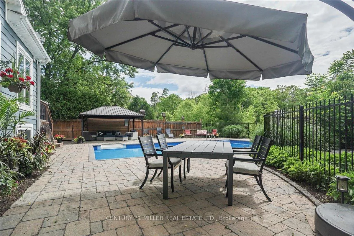 Photo 35 of 556 Parkside Drive E, Hamilton, Waterdown — HOMEH